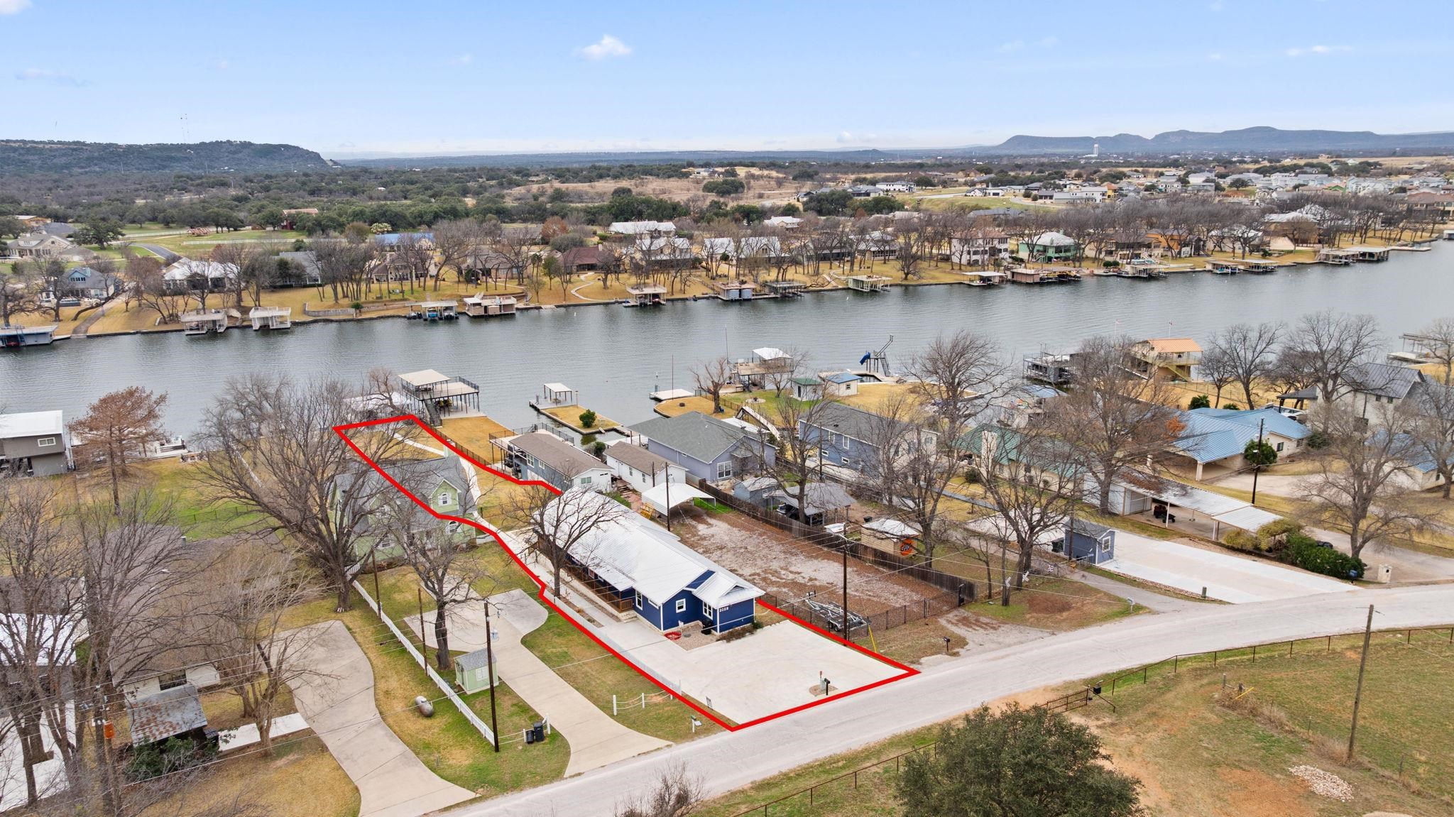 2028 Williams Lakeshore