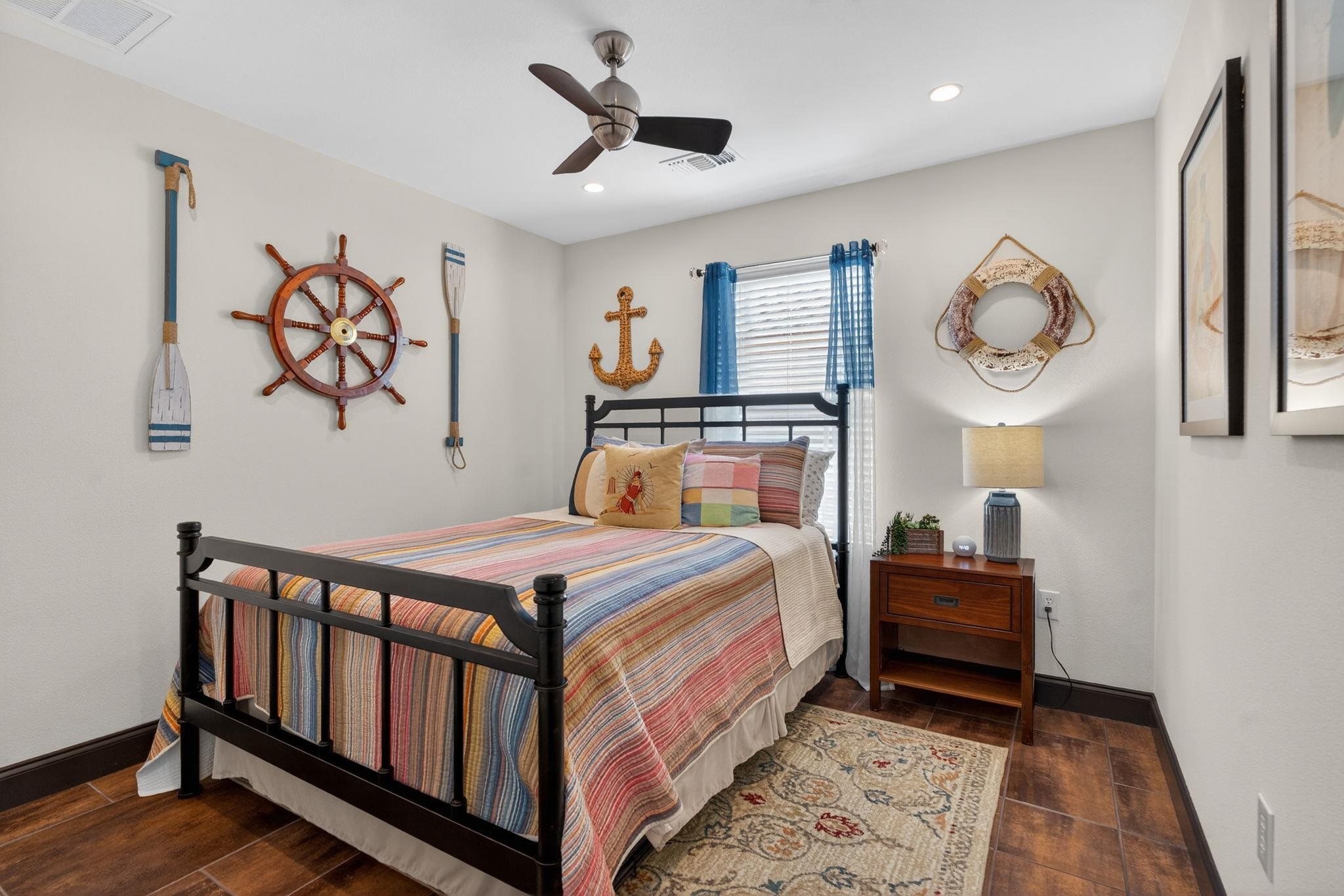 1514 Bluebonnet Ln