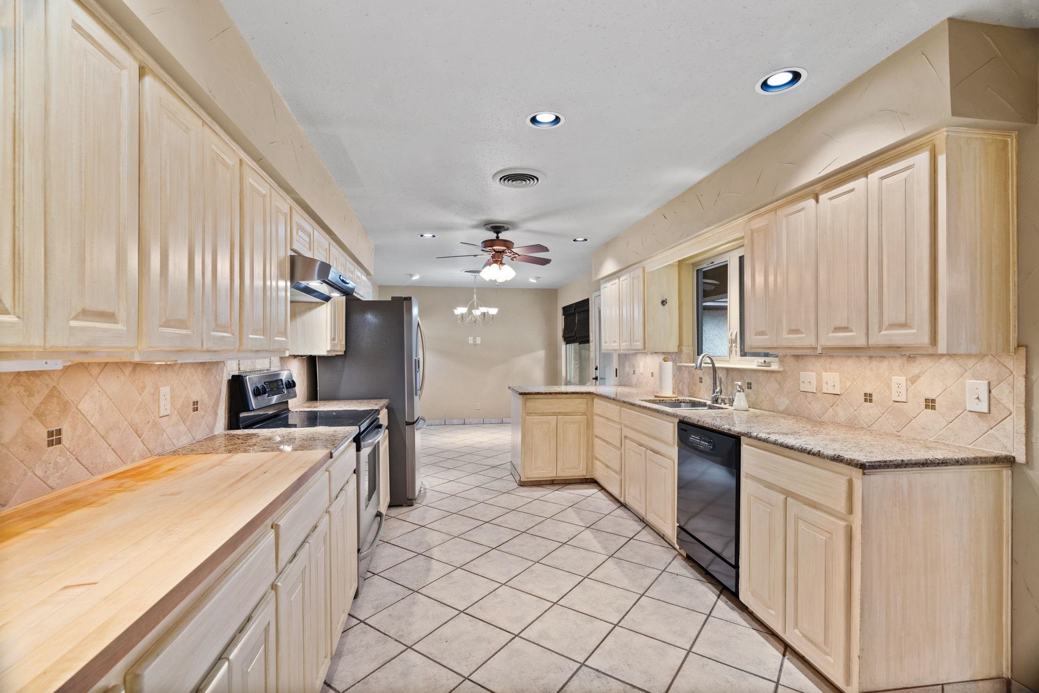 216 Harbor Light