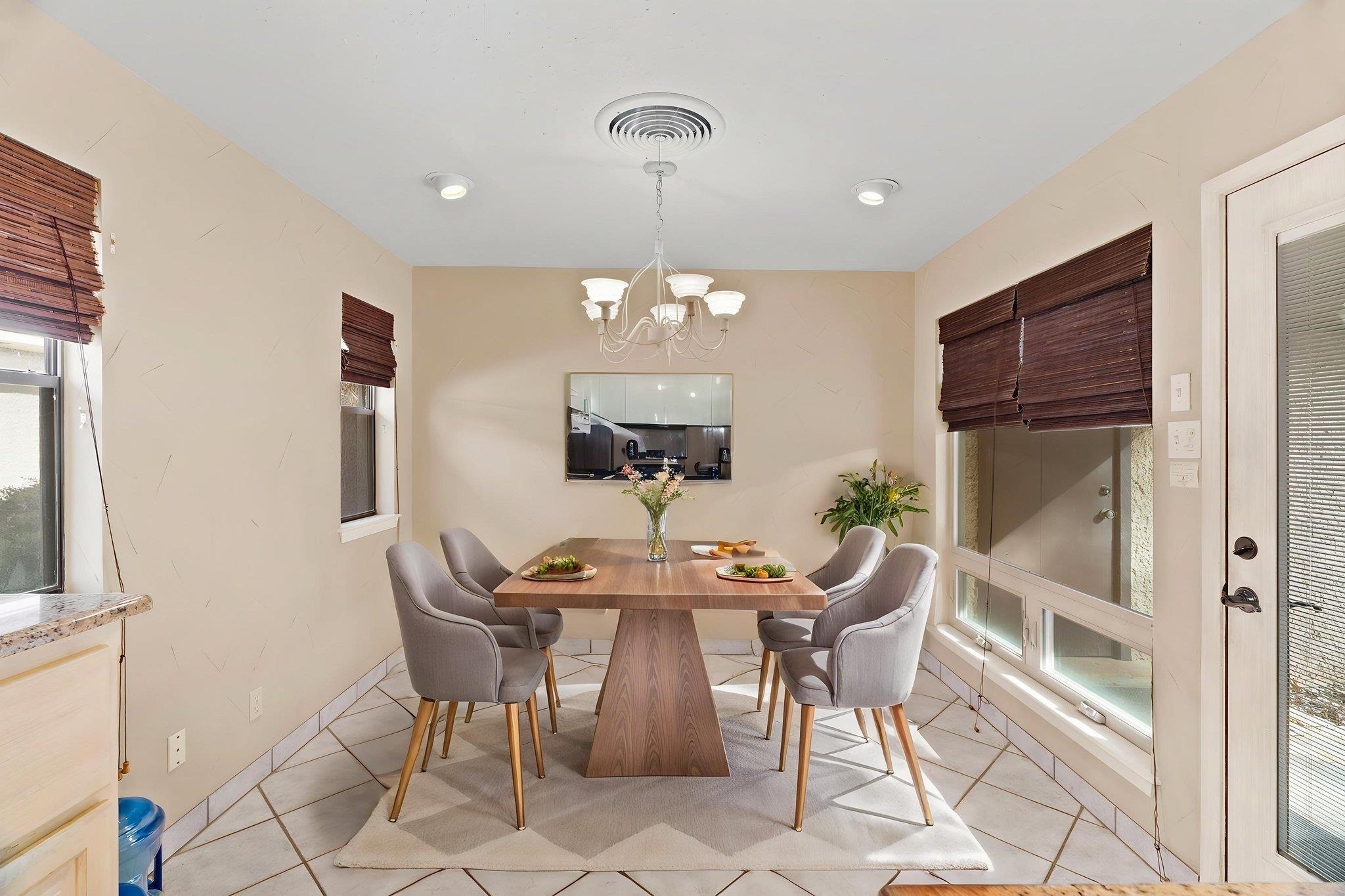 216 Harbor Light