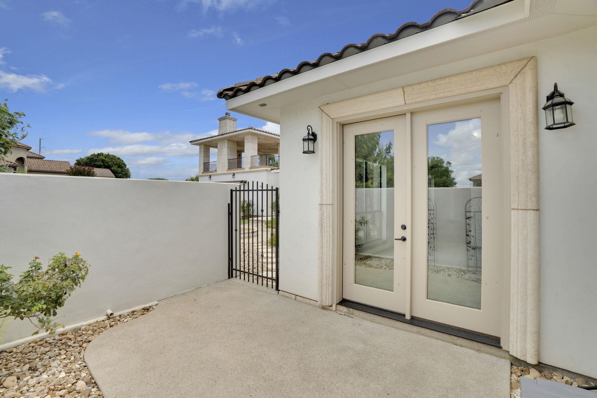 409 Cielo Circle