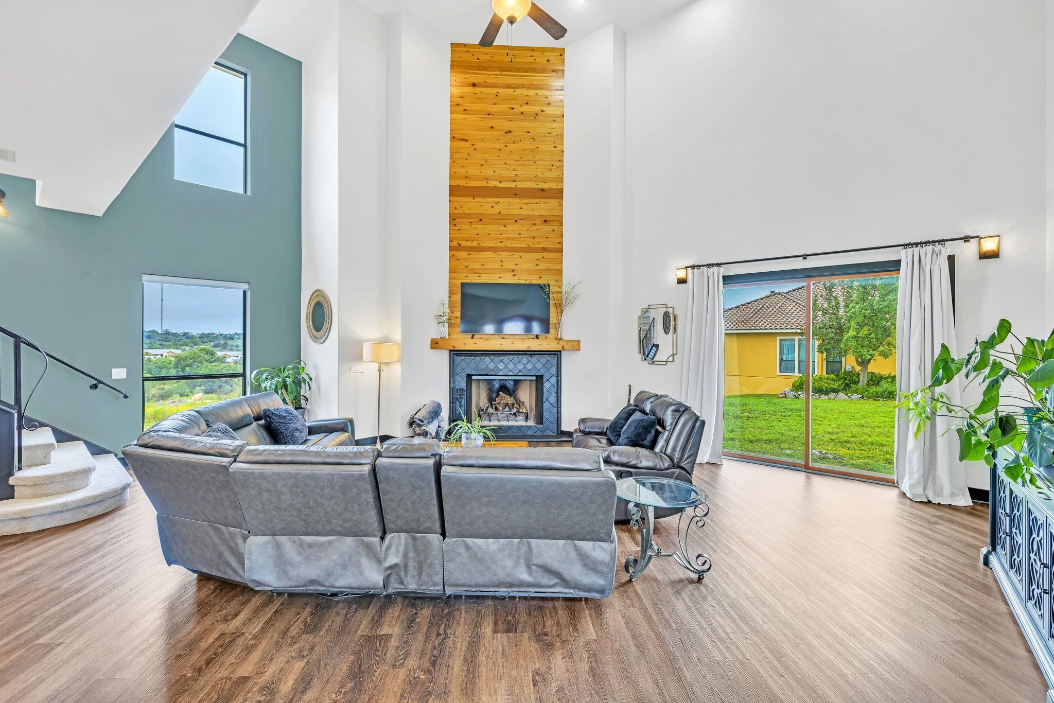 409 Cielo Circle