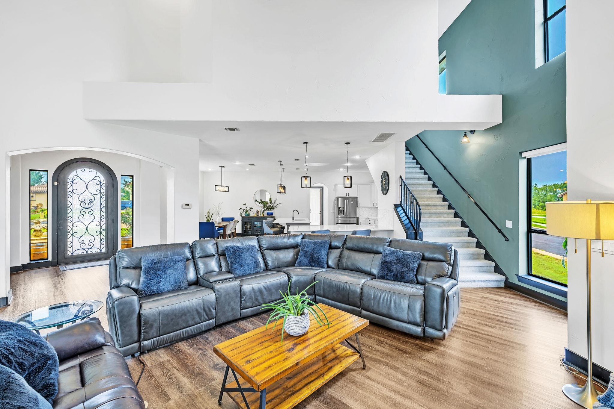 409 Cielo Circle