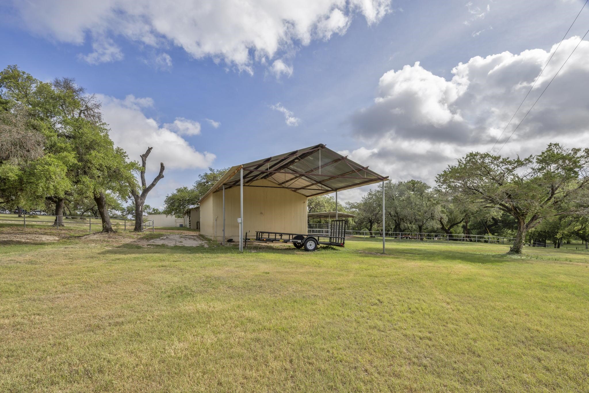 1912 US-281 S Highway