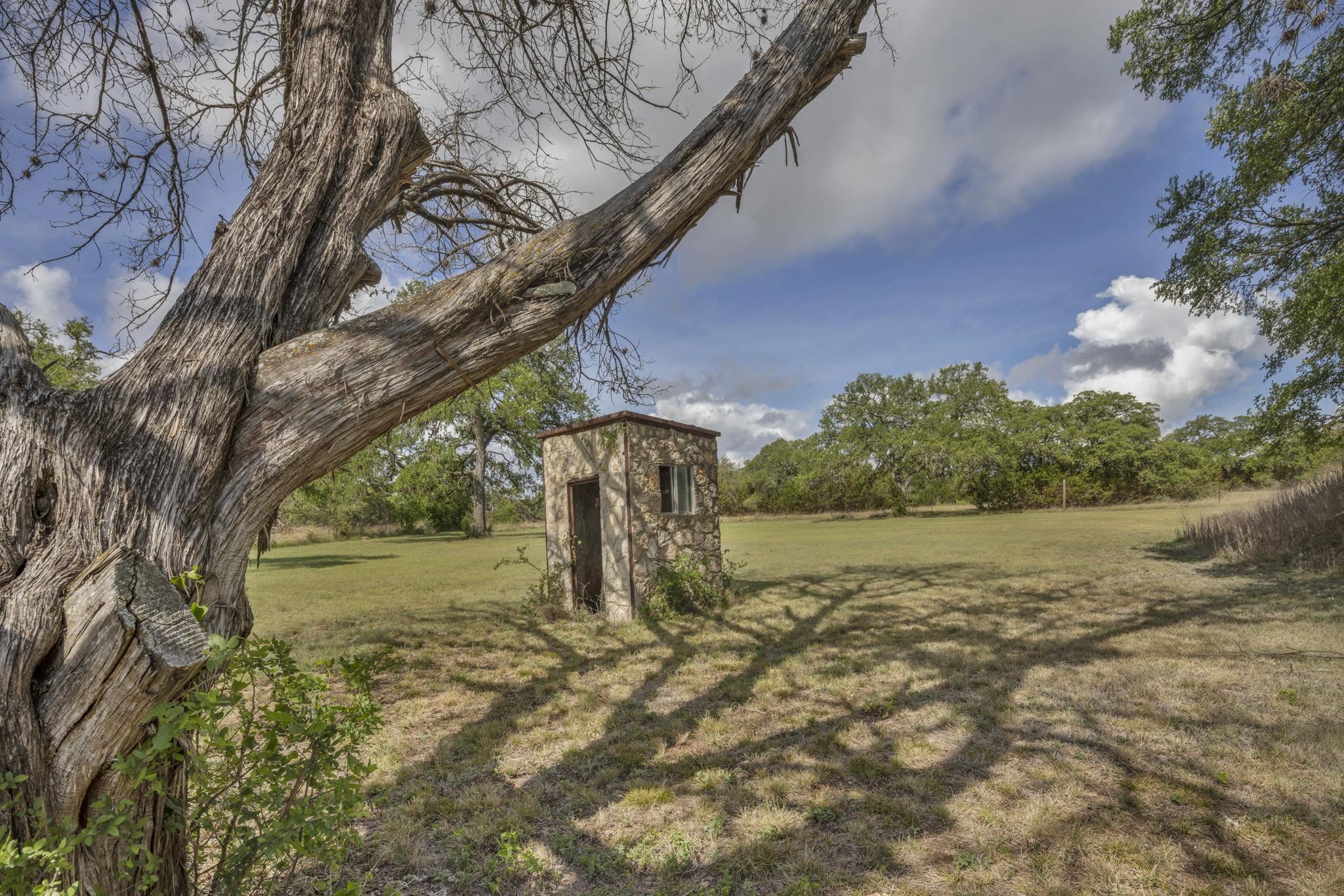 1912 US-281 S Highway