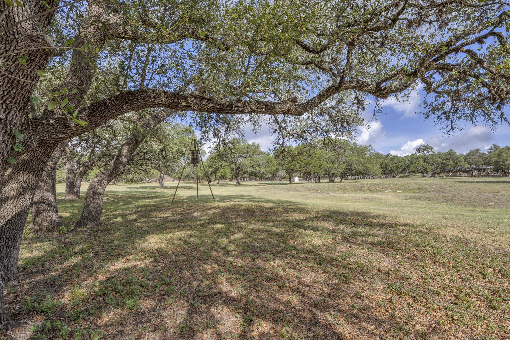 1912 US-281 S Highway