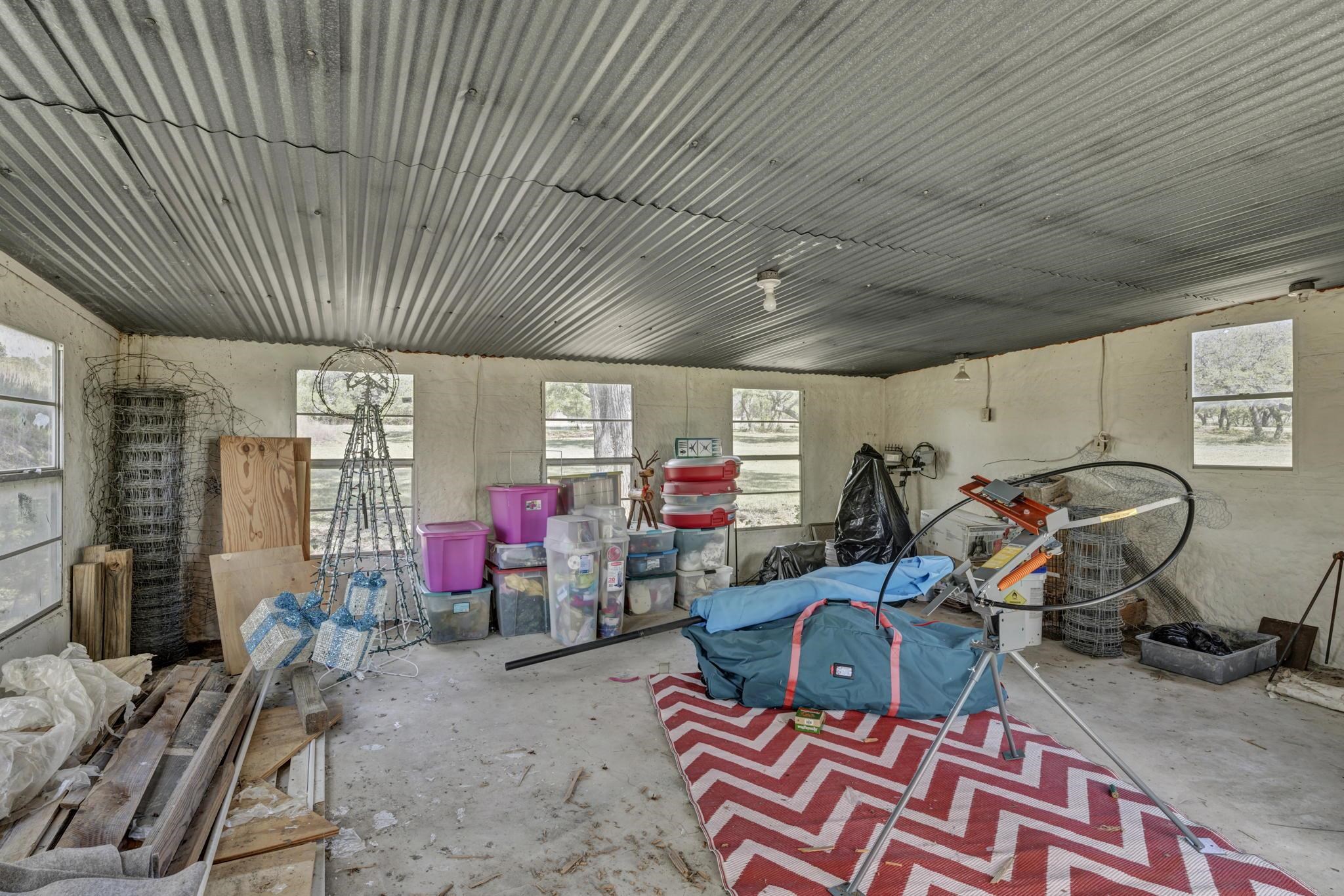 1912 US-281 S Highway