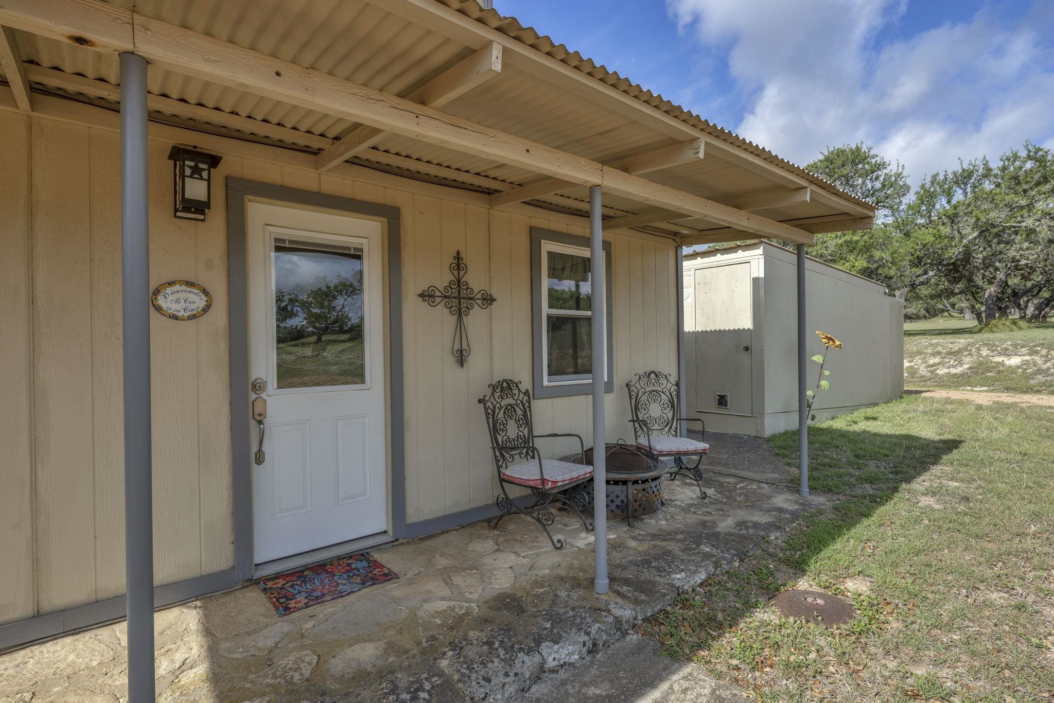 1912 US-281 S Highway