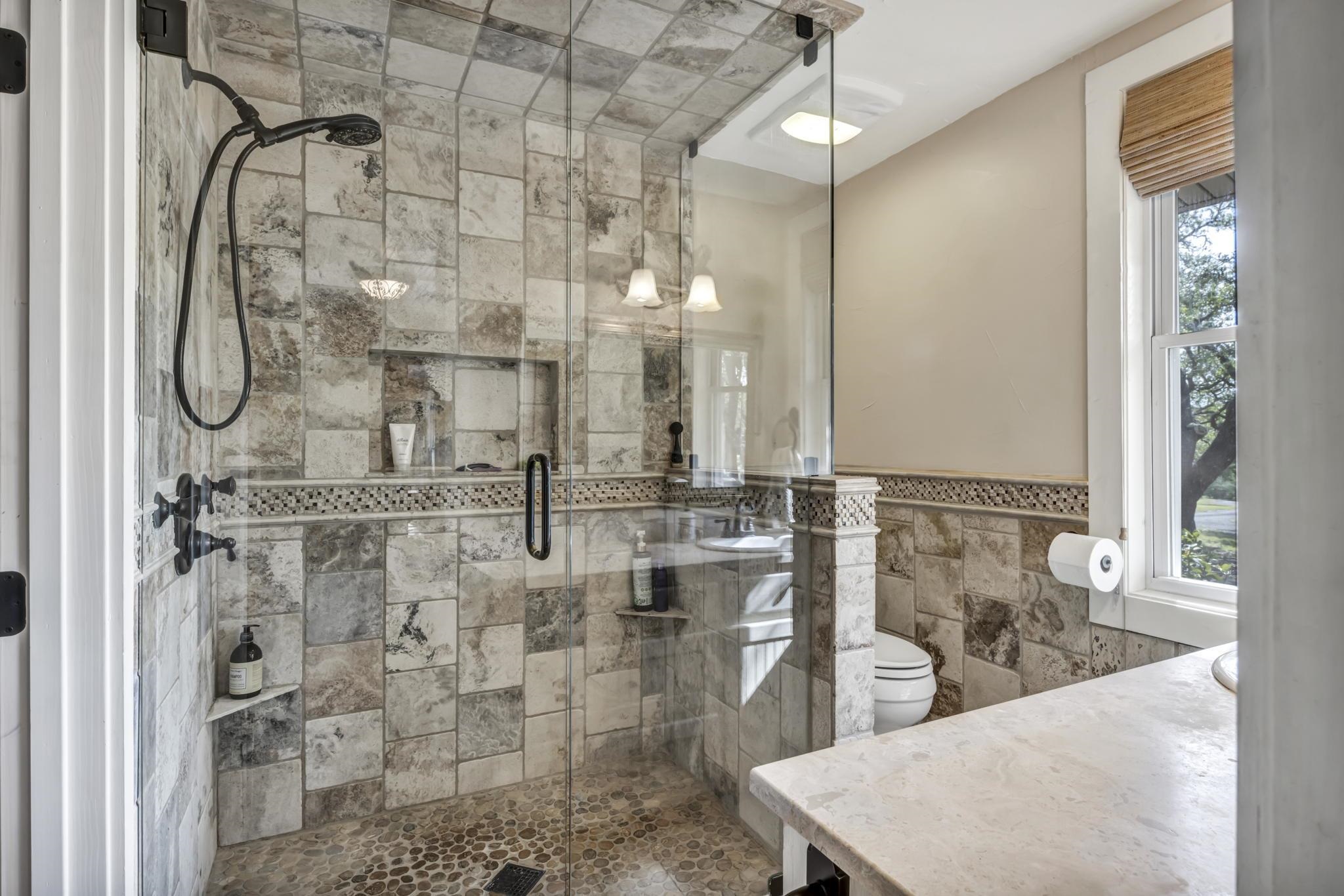 1912 US-281 S Highway