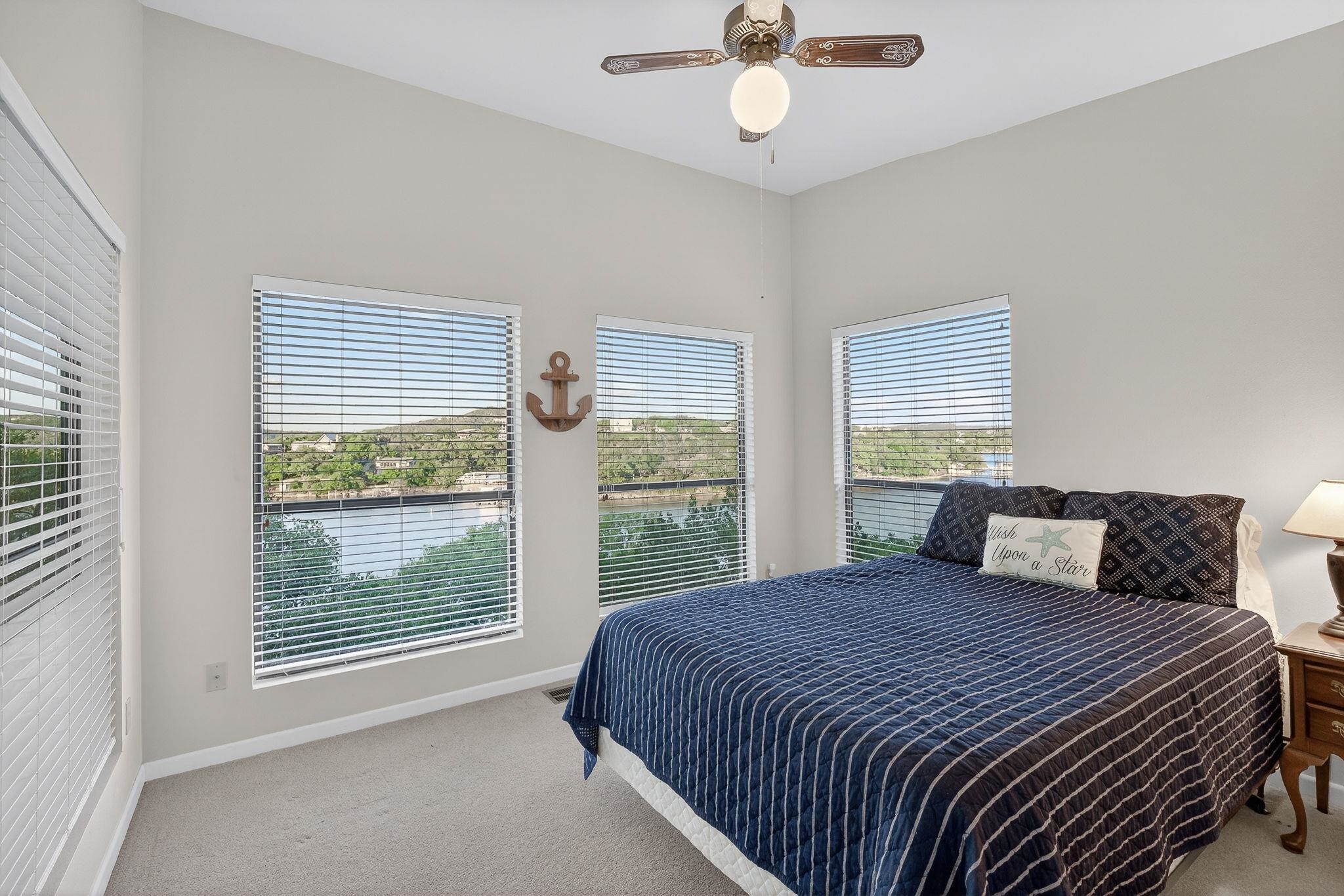 2512 Sunset Cliff Road