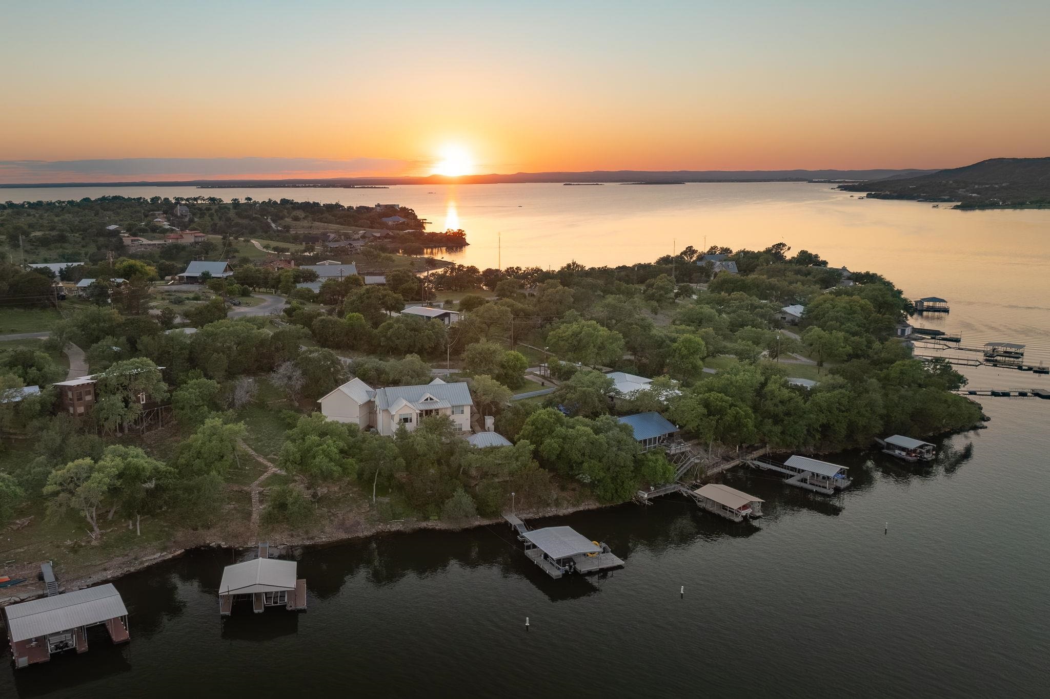2512 Sunset Cliff Road