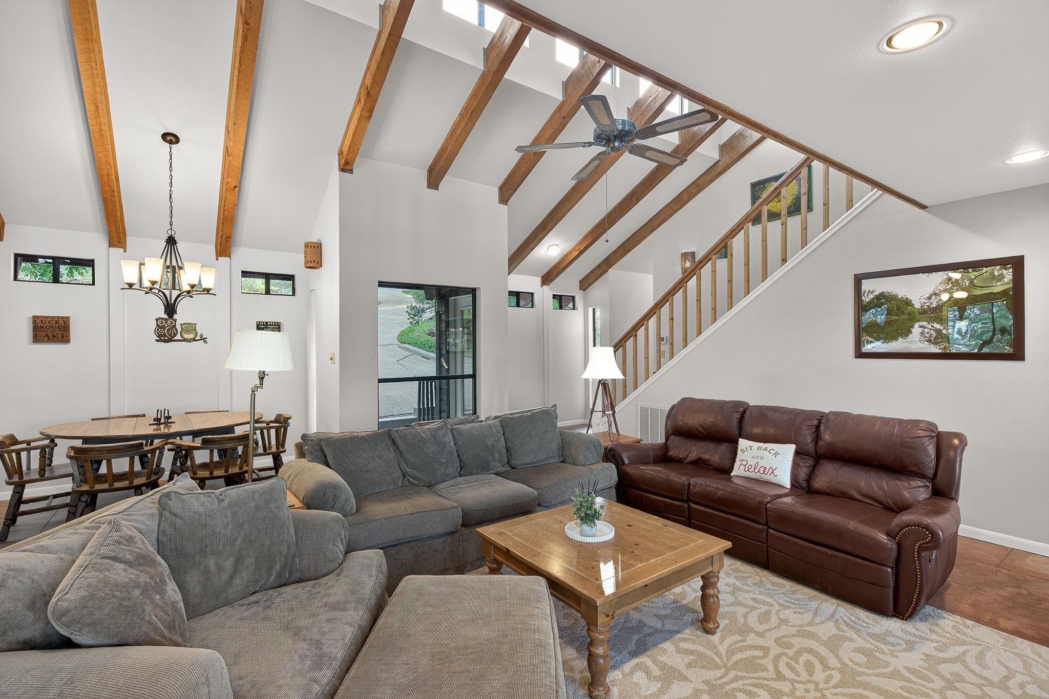2512 Sunset Cliff Road