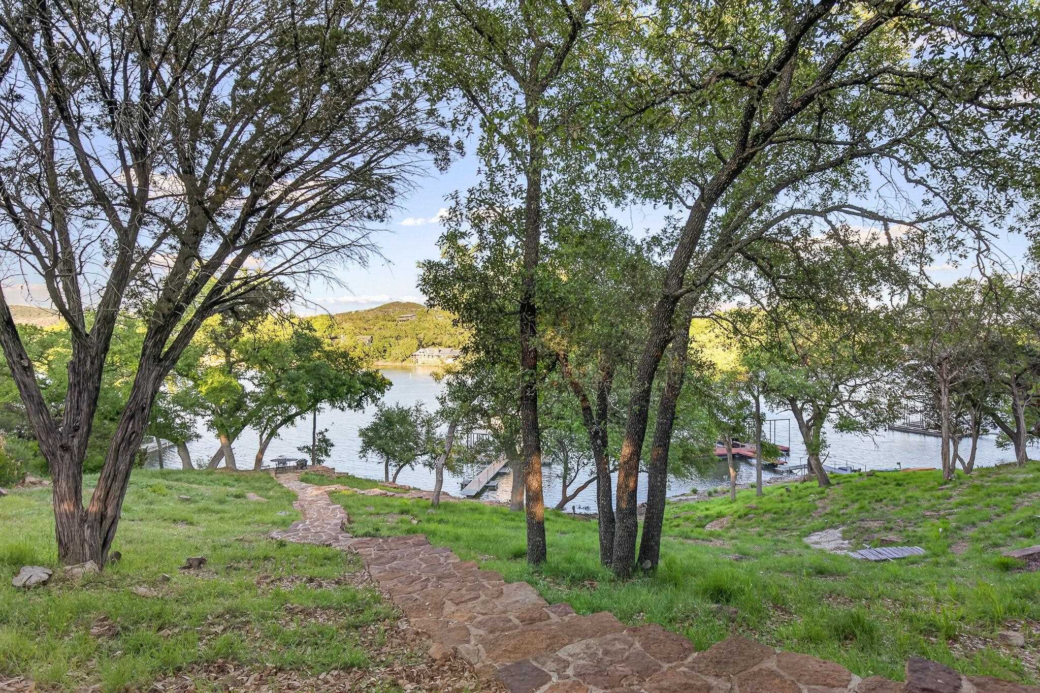 2512 Sunset Cliff Road