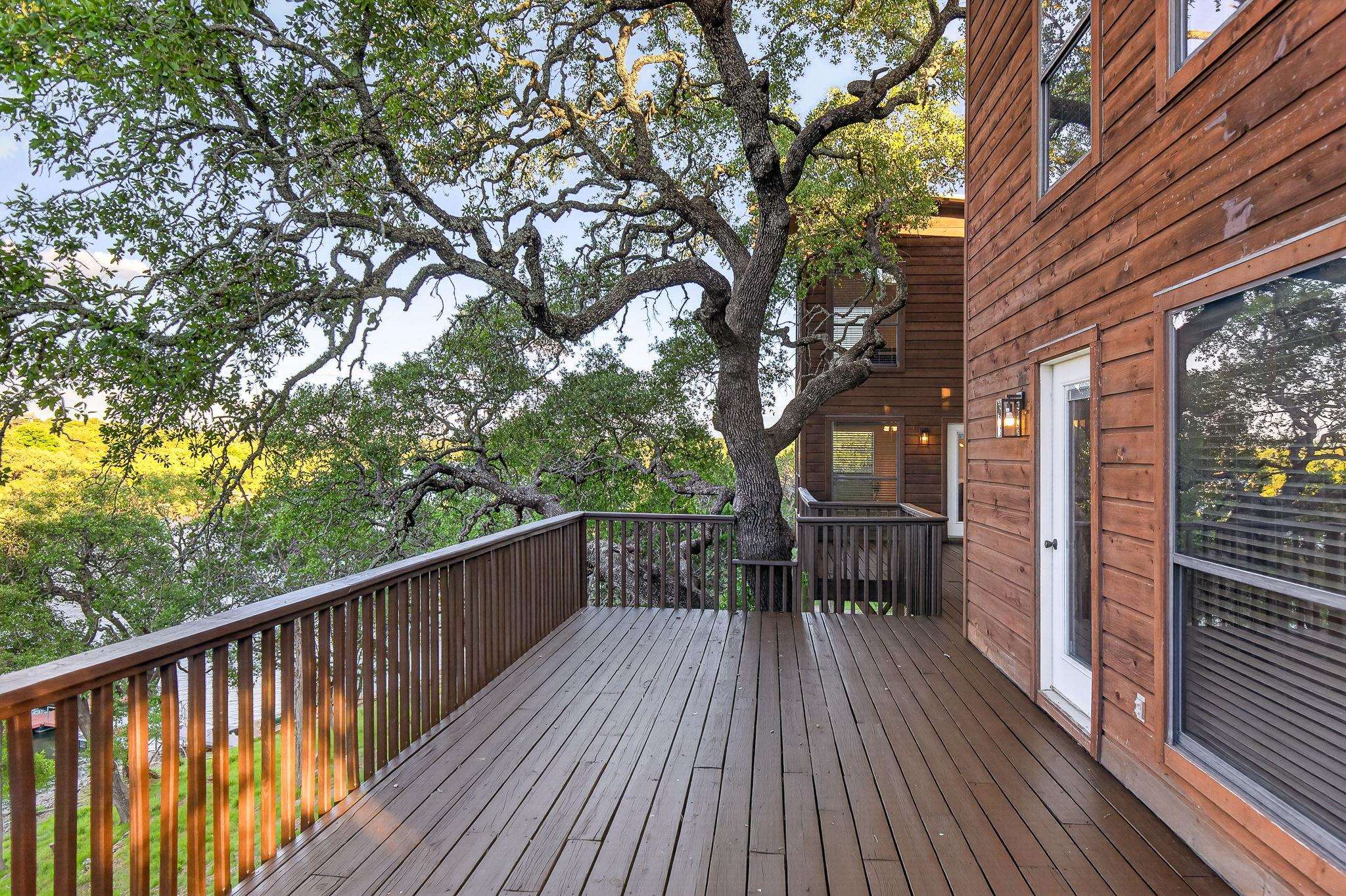 2512 Sunset Cliff Road