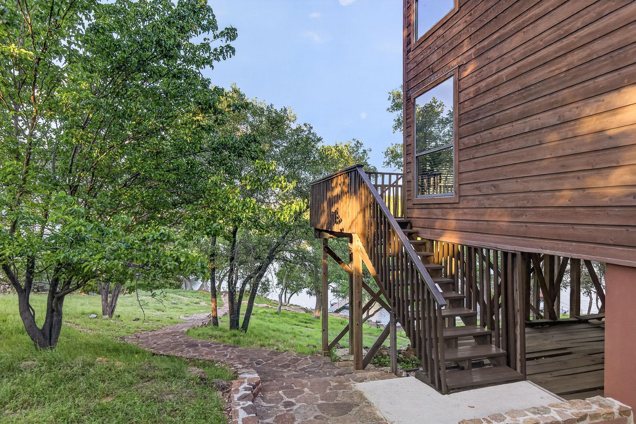 2512 Sunset Cliff Road