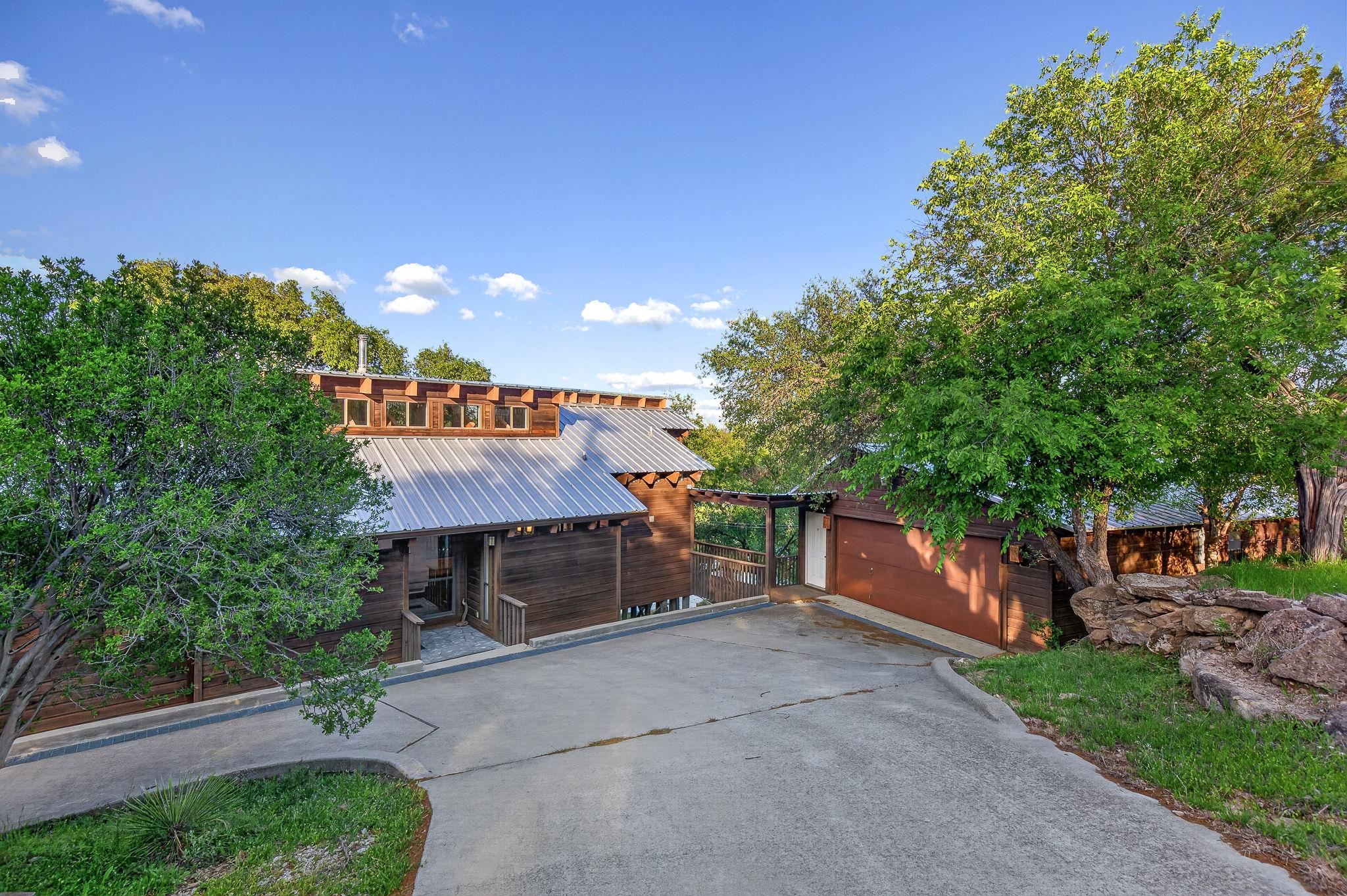 2512 Sunset Cliff Road