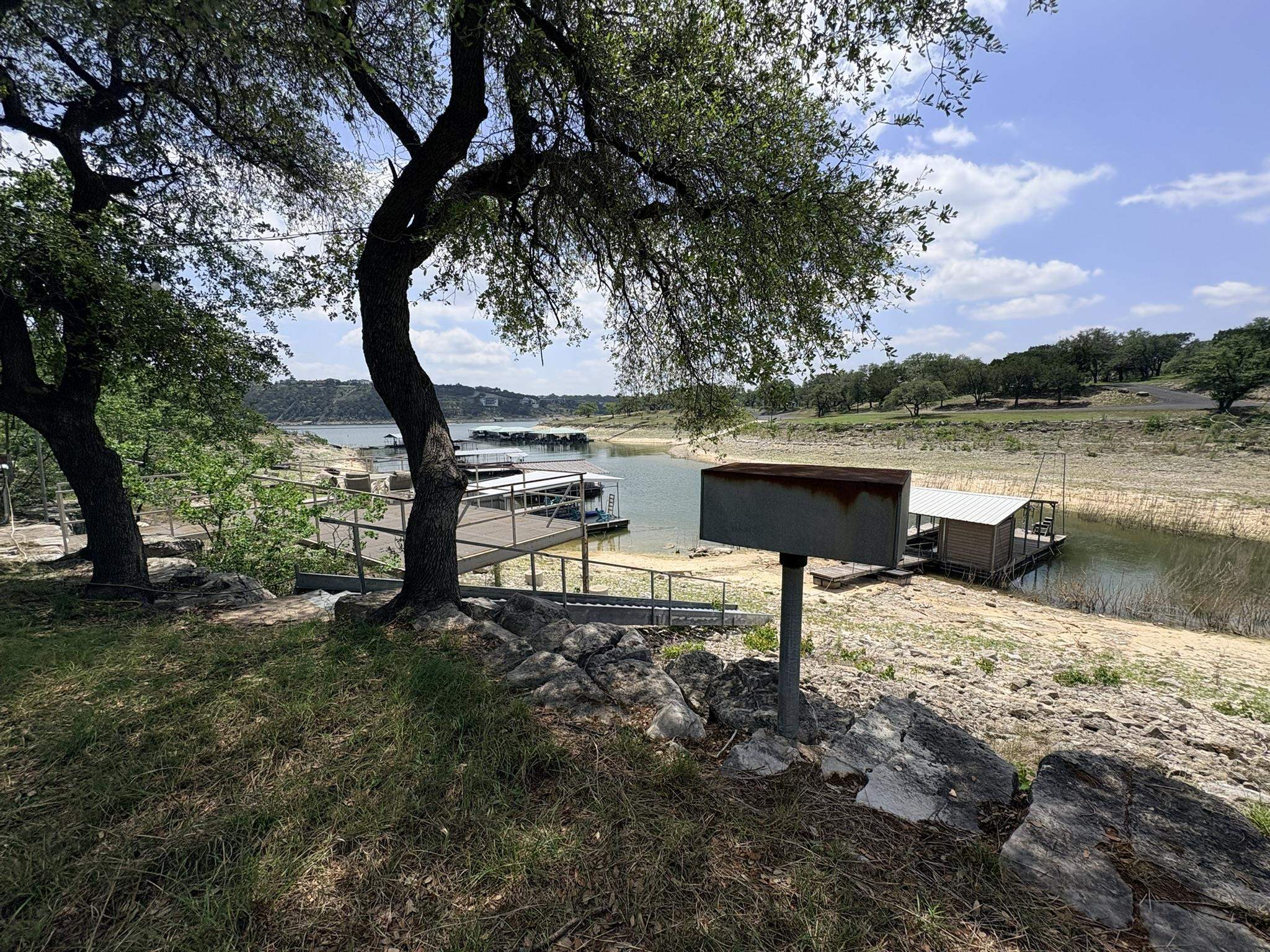 1115 Edgewater Drive