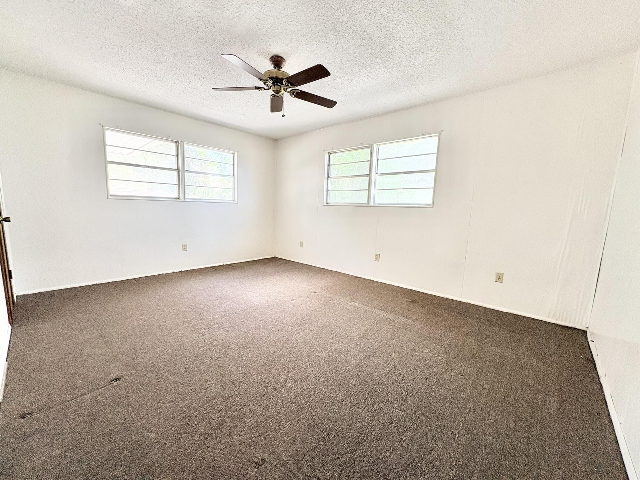 1115 Edgewater Drive