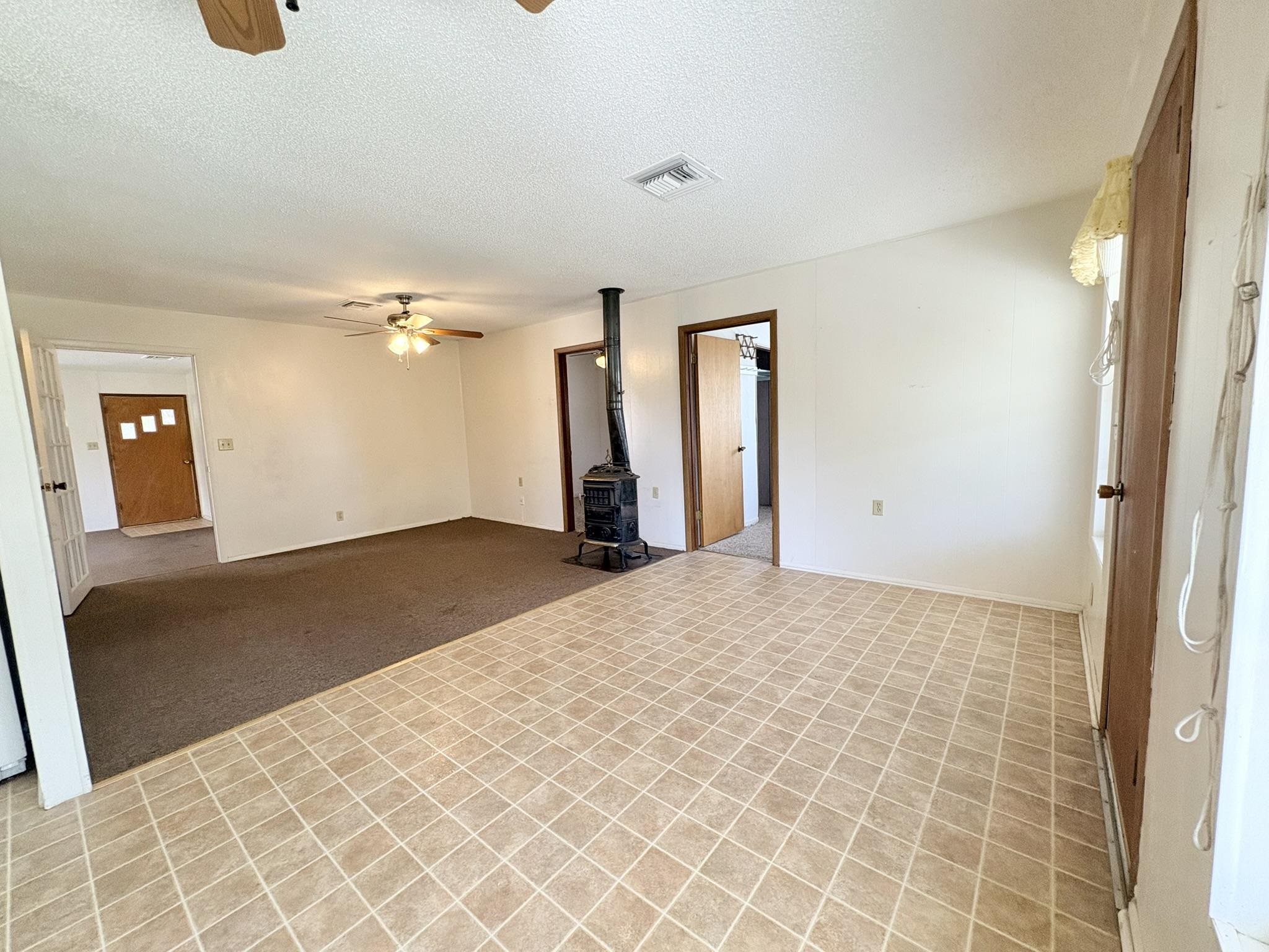 1115 Edgewater Drive