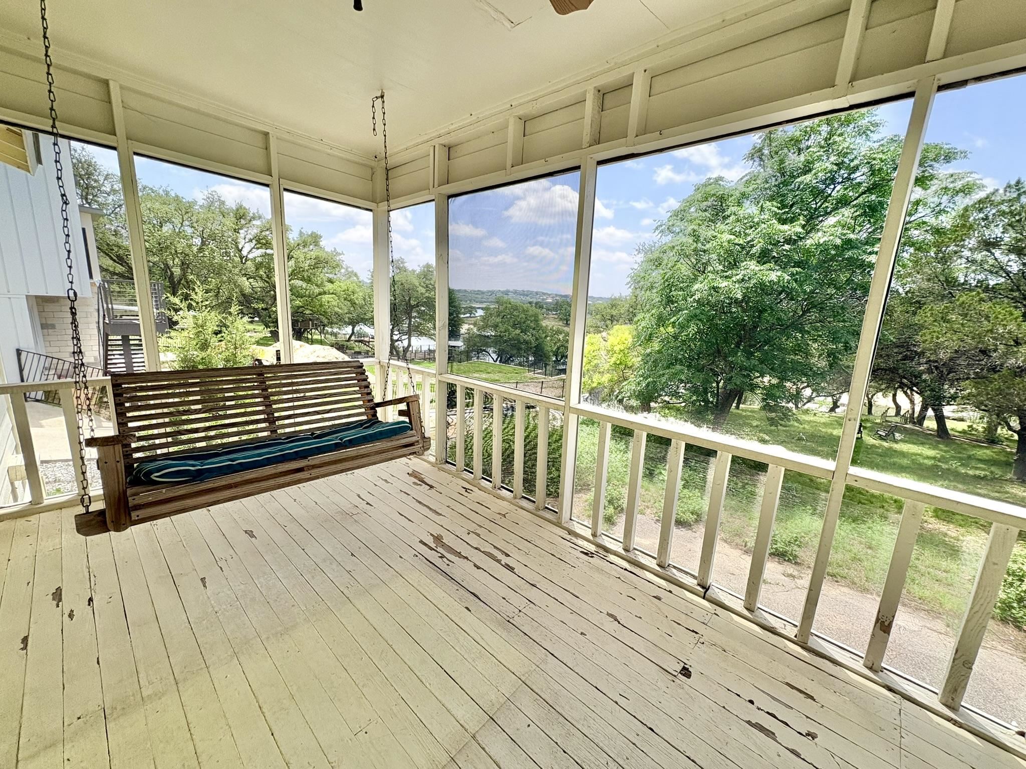 1115 Edgewater Drive