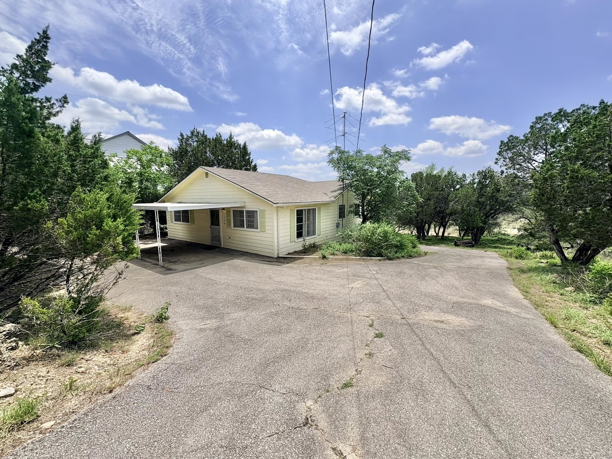 1115 Edgewater Drive