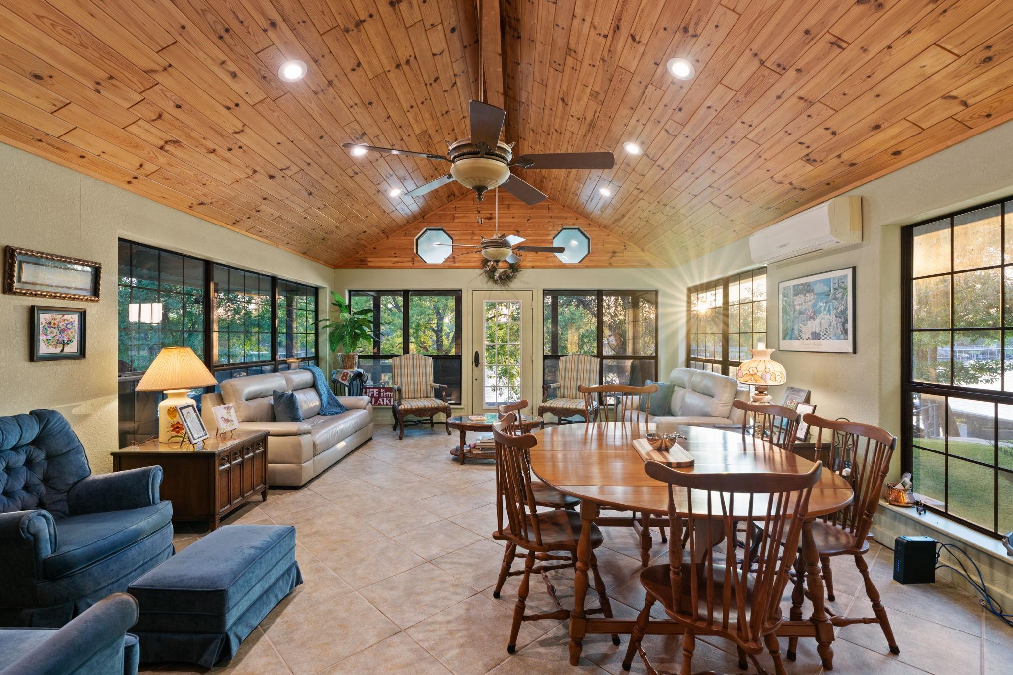1402 County Road 135
