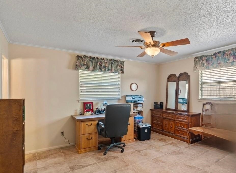 1402 County Road 135
