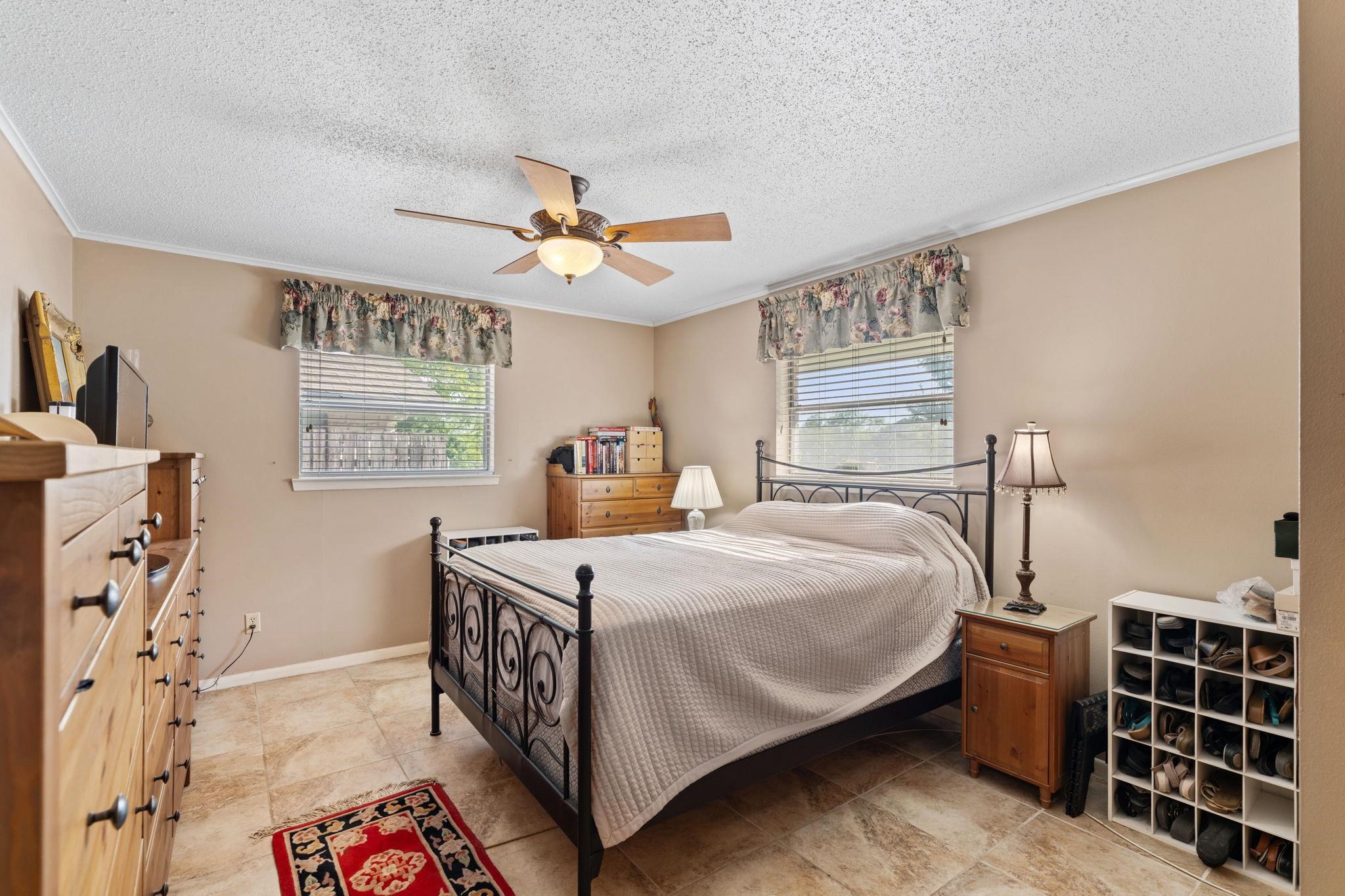 1402 County Road 135