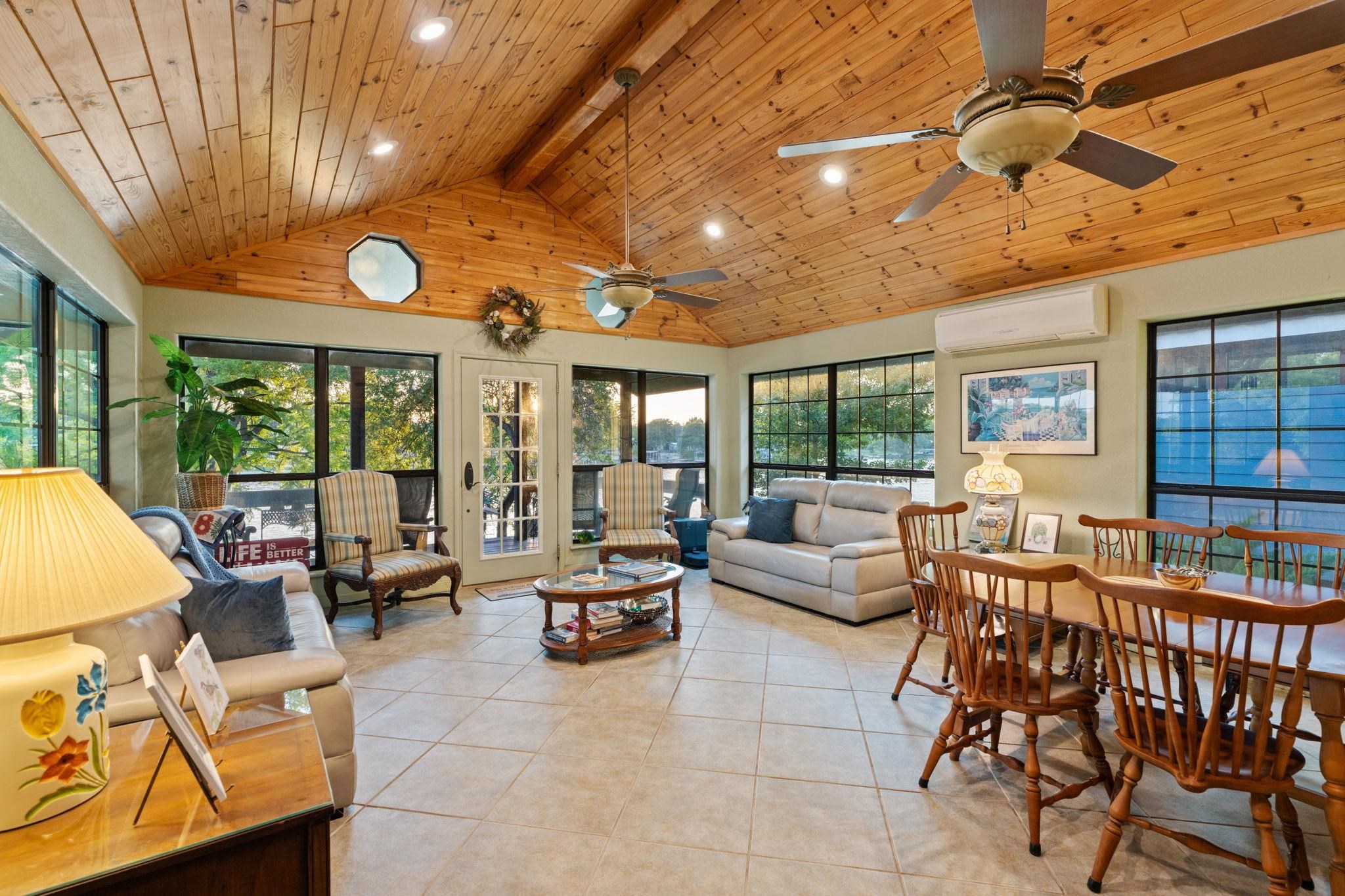 1402 County Road 135