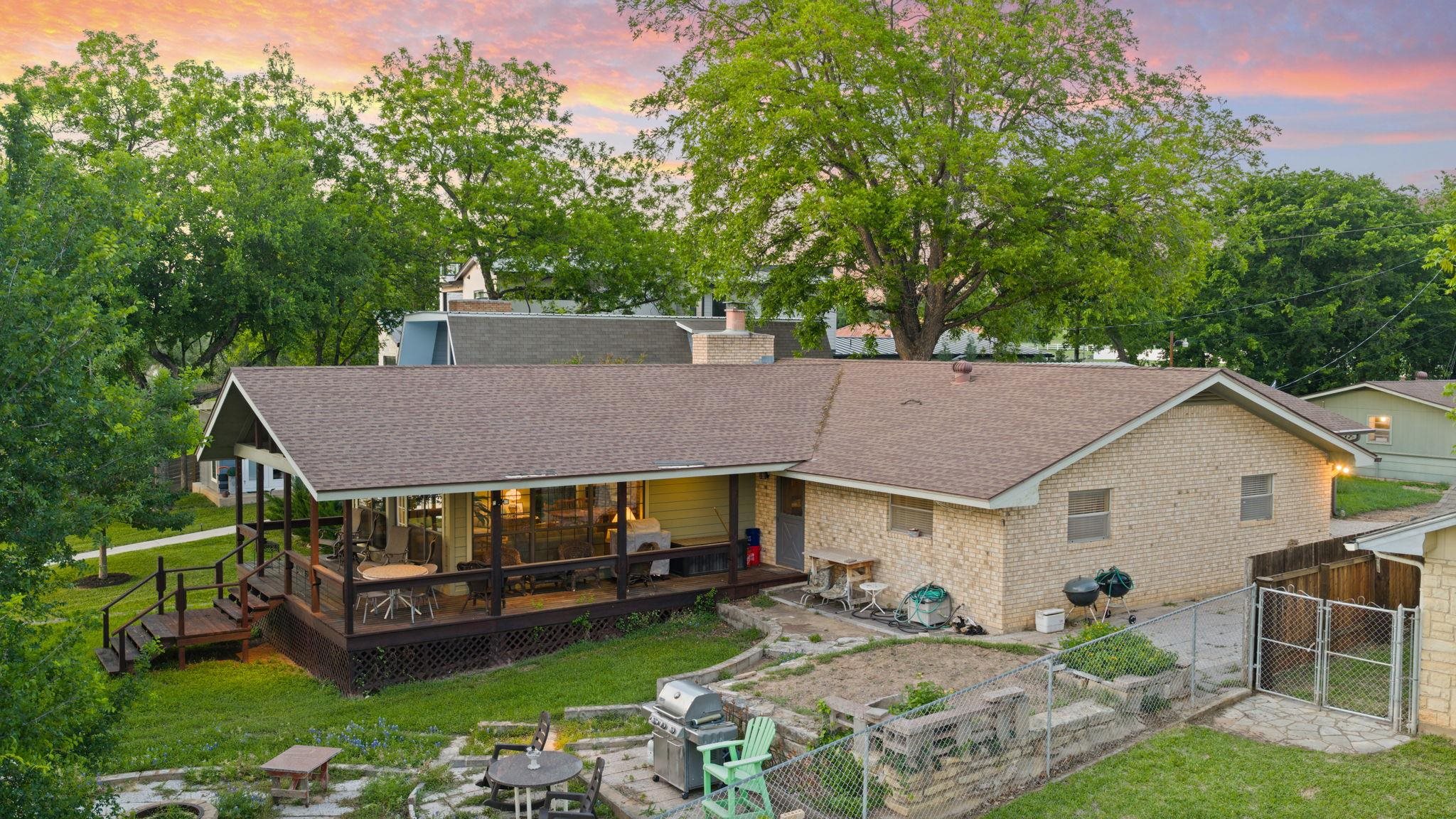 1402 County Road 135