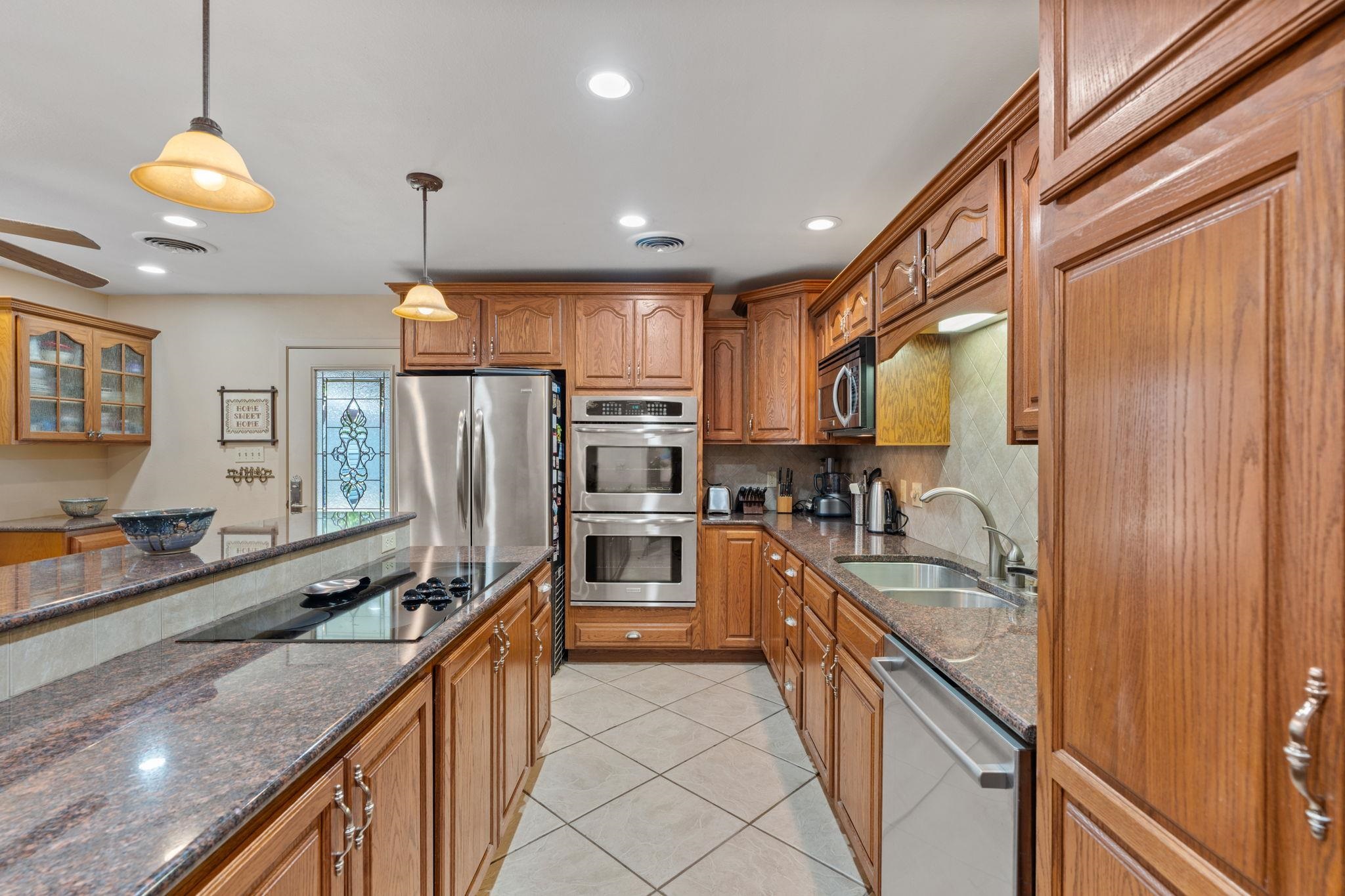 1402 County Road 135
