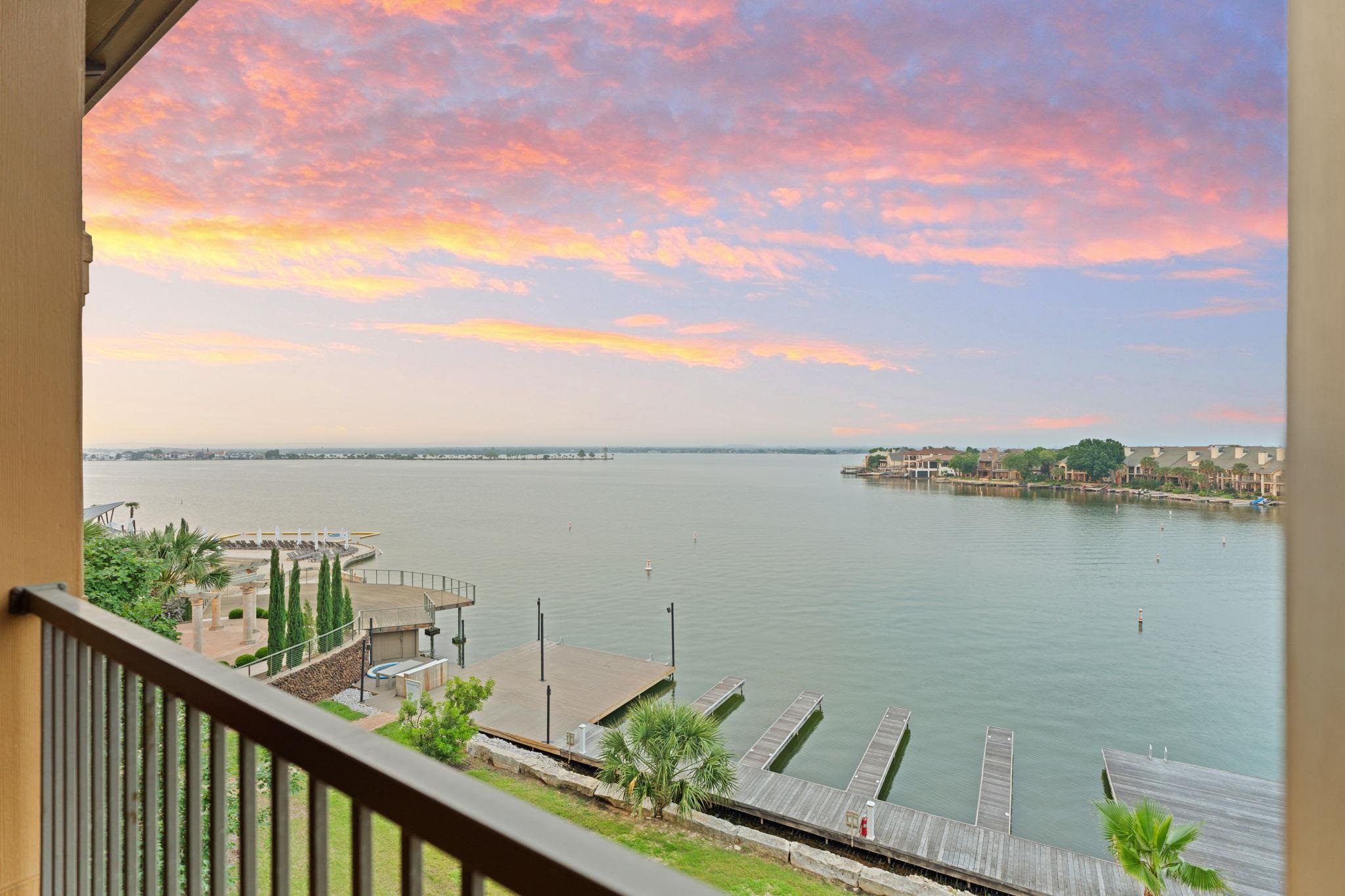 98 Island Dr