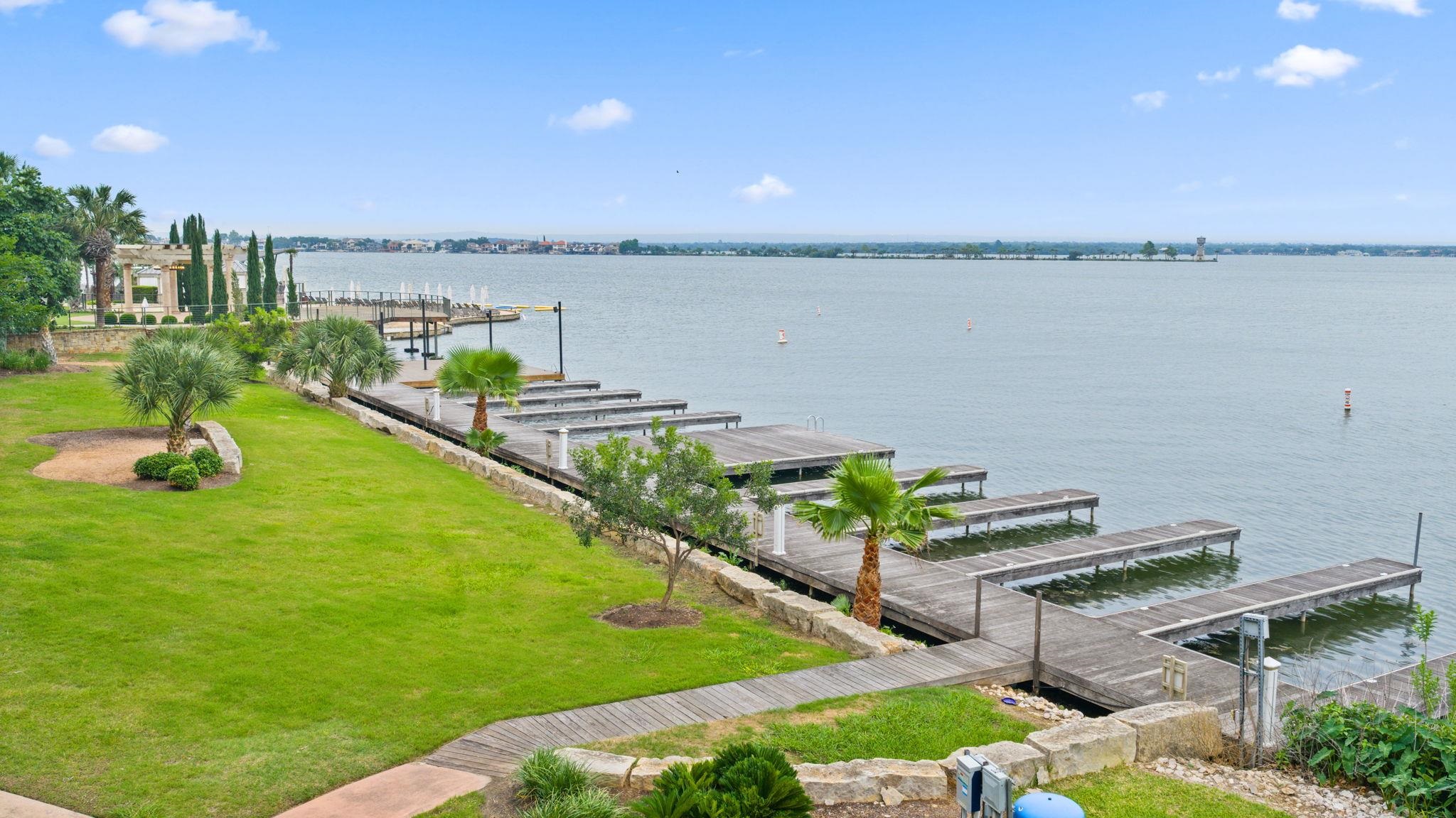 98 Island Dr