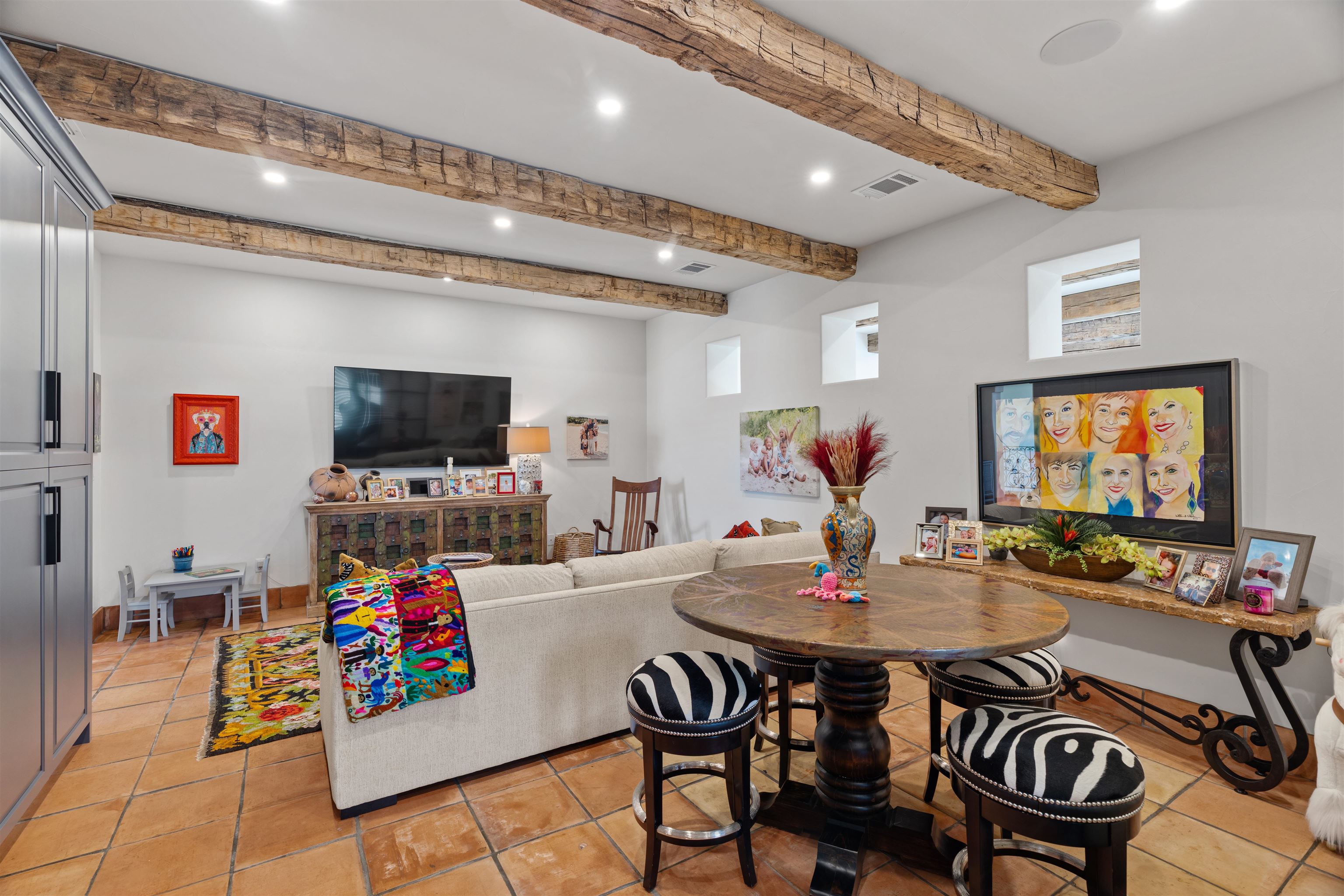 125 Plaza Escondido