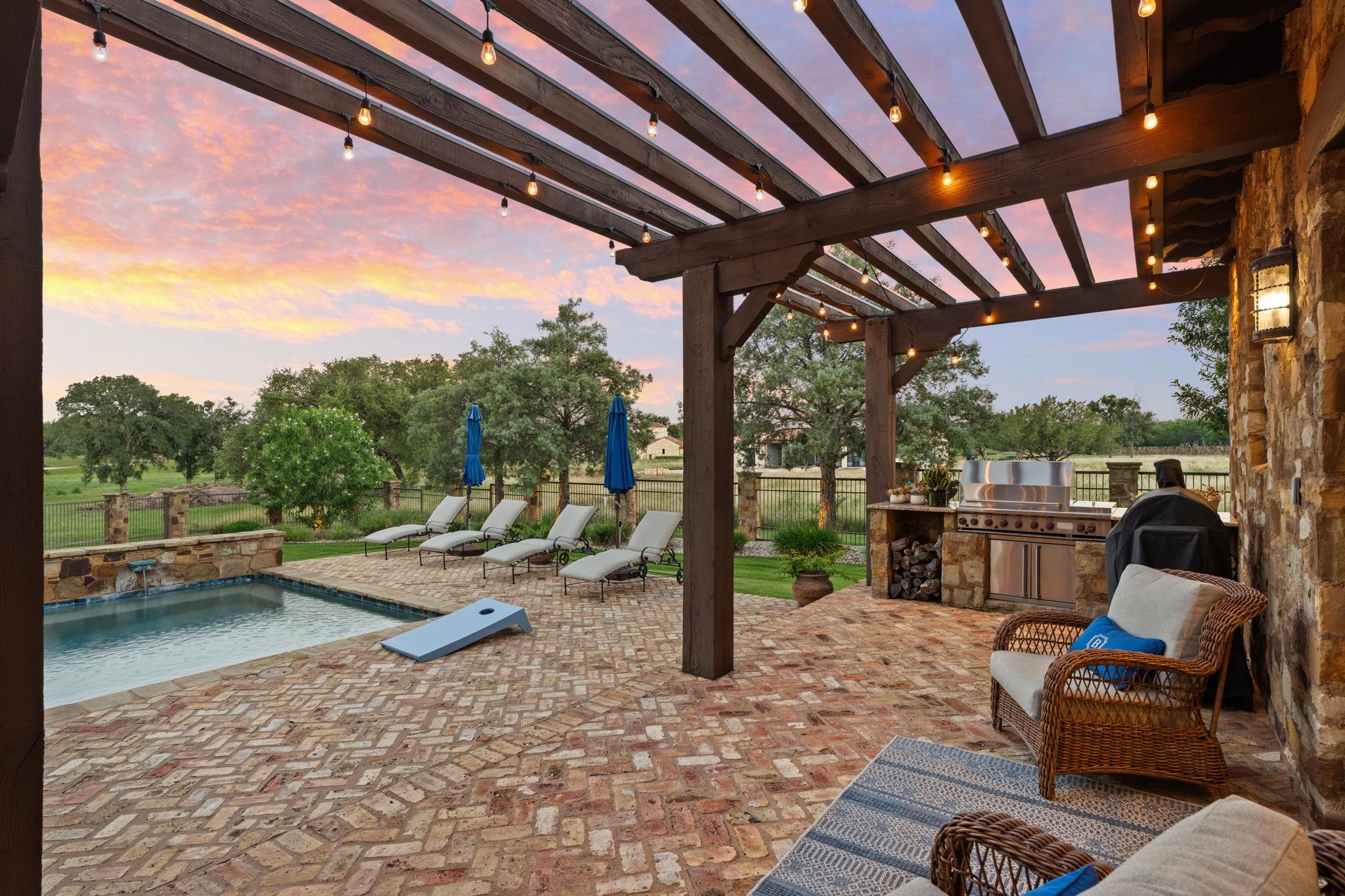 305 La Serena Loop