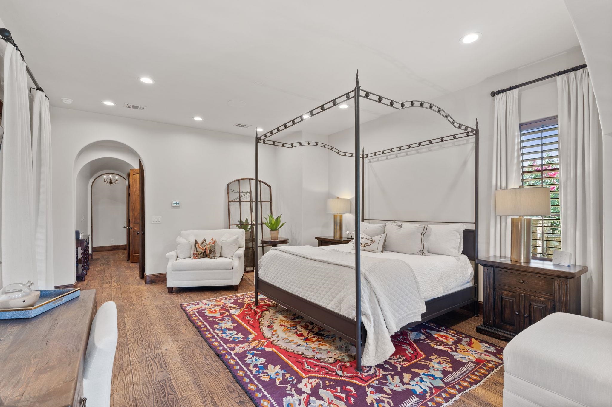 305 La Serena Loop