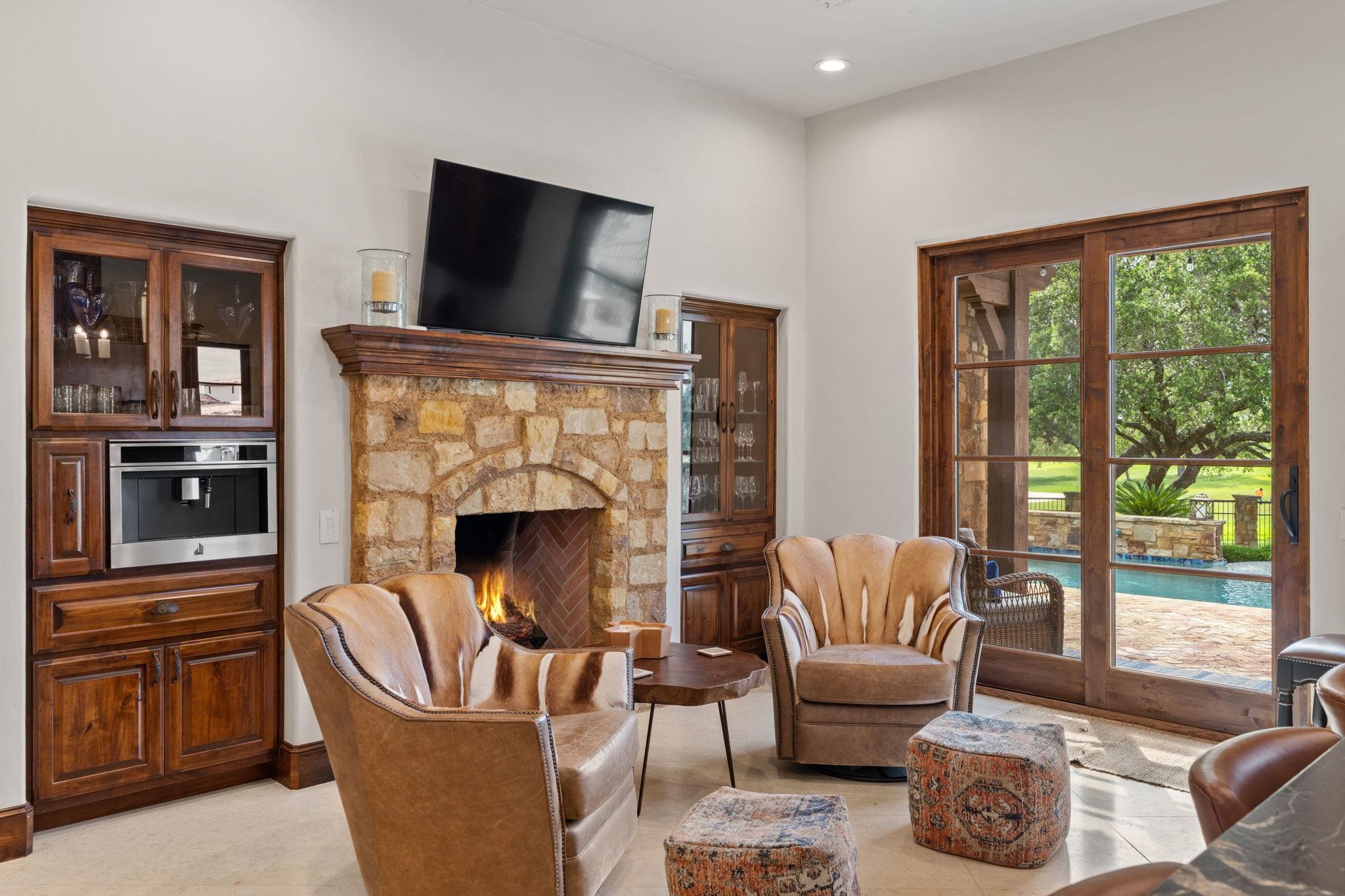 305 La Serena Loop