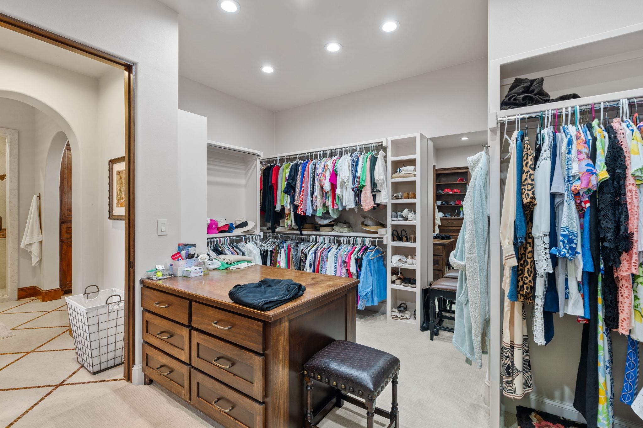 305 La Serena Loop