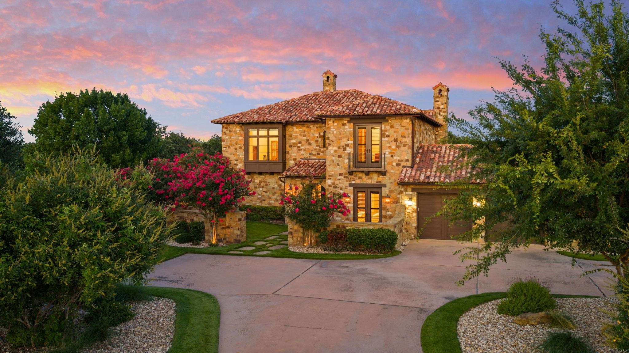 305 La Serena Loop
