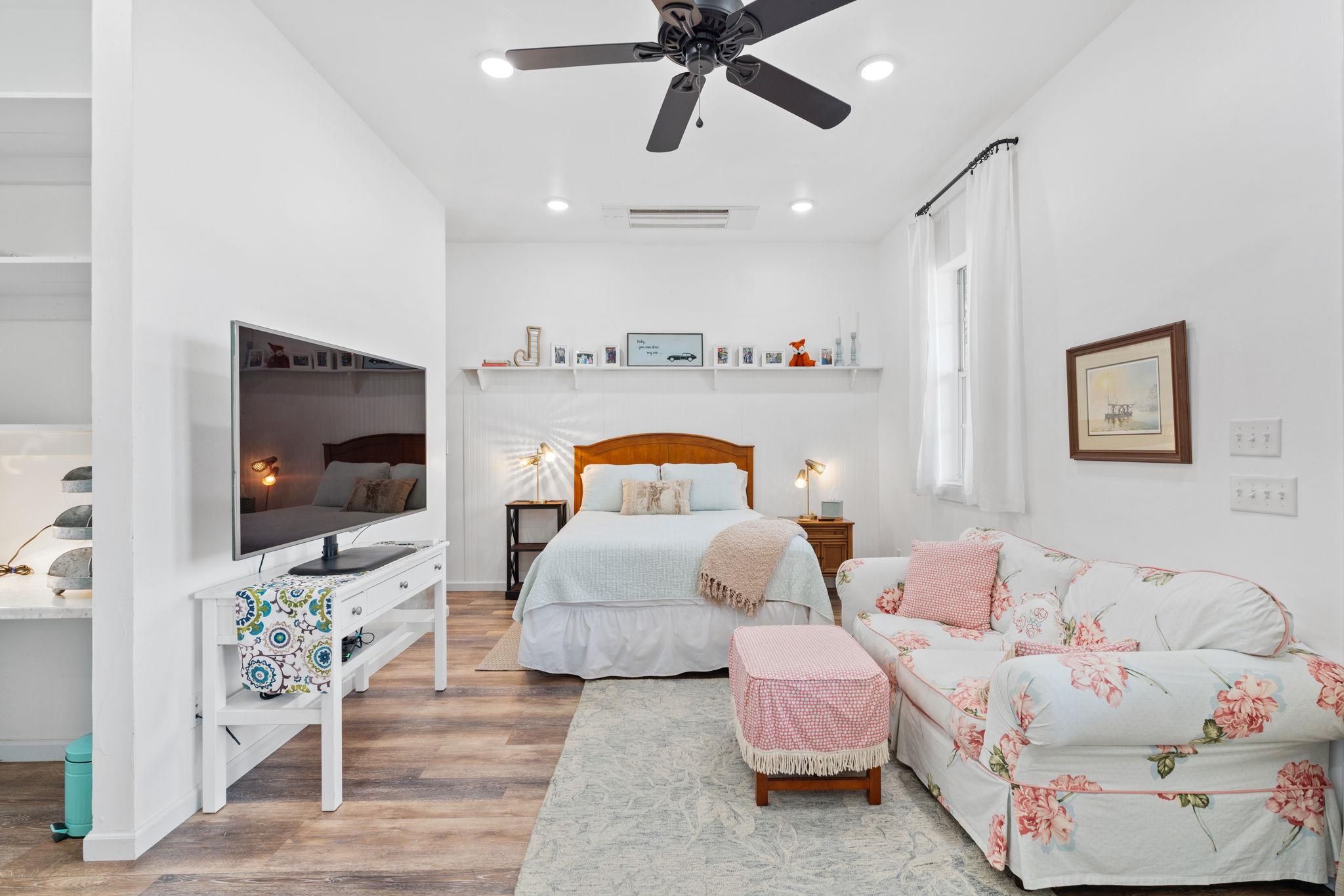 452 Southwick Ranch RD