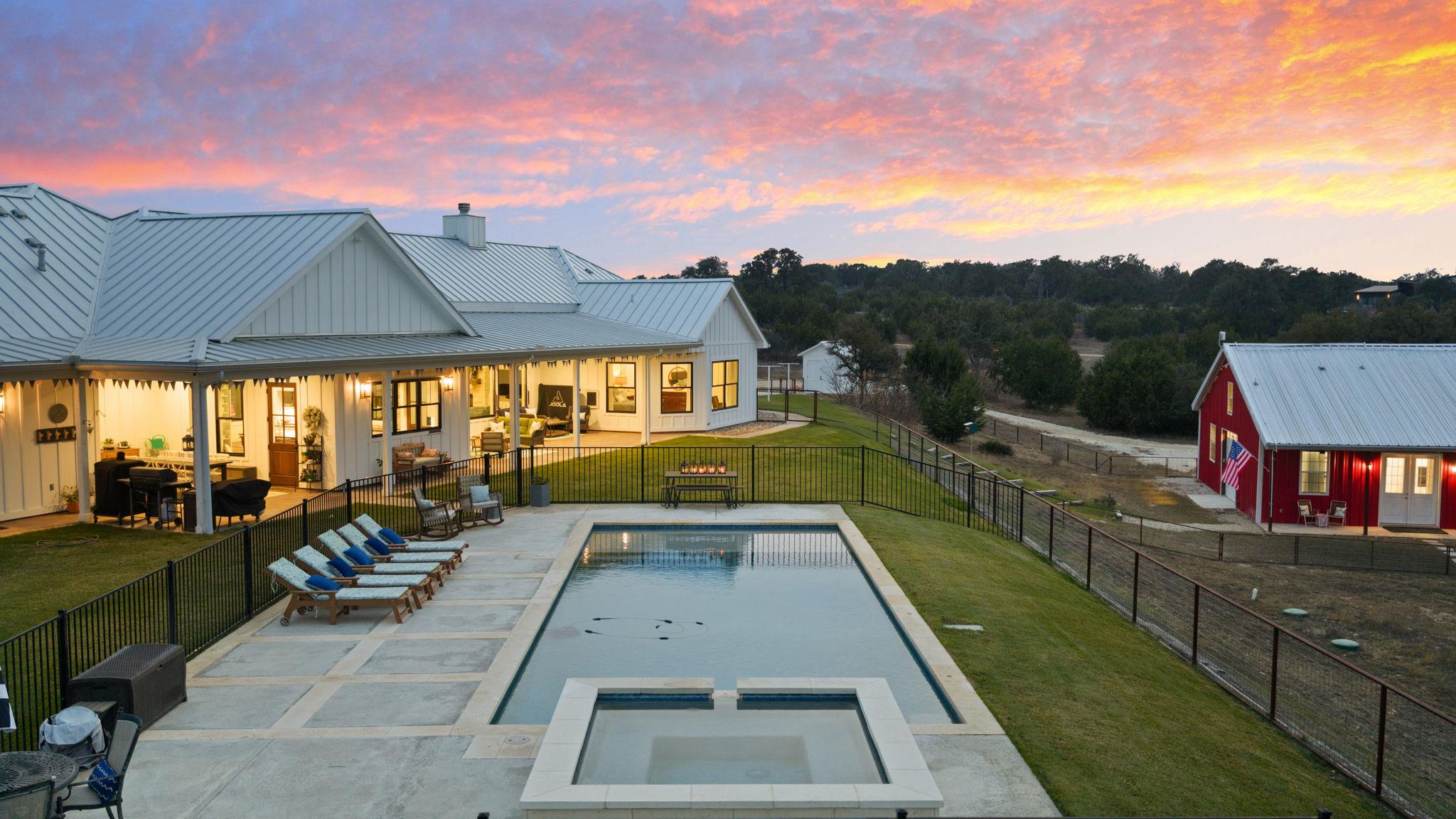 452 Southwick Ranch RD