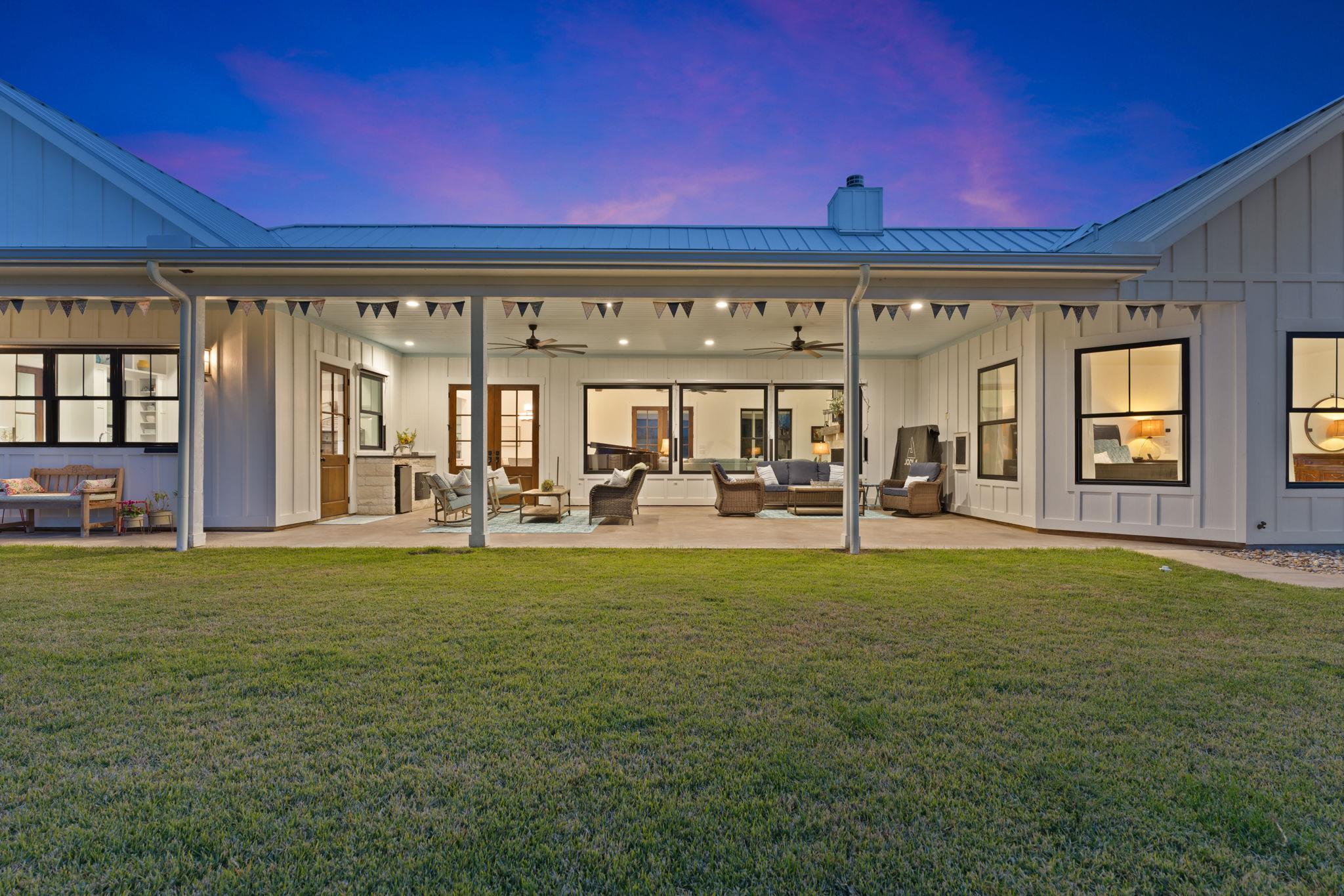 452 Southwick Ranch RD