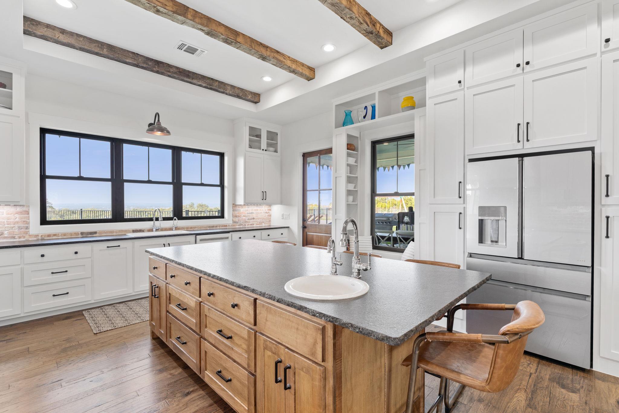 452 Southwick Ranch RD