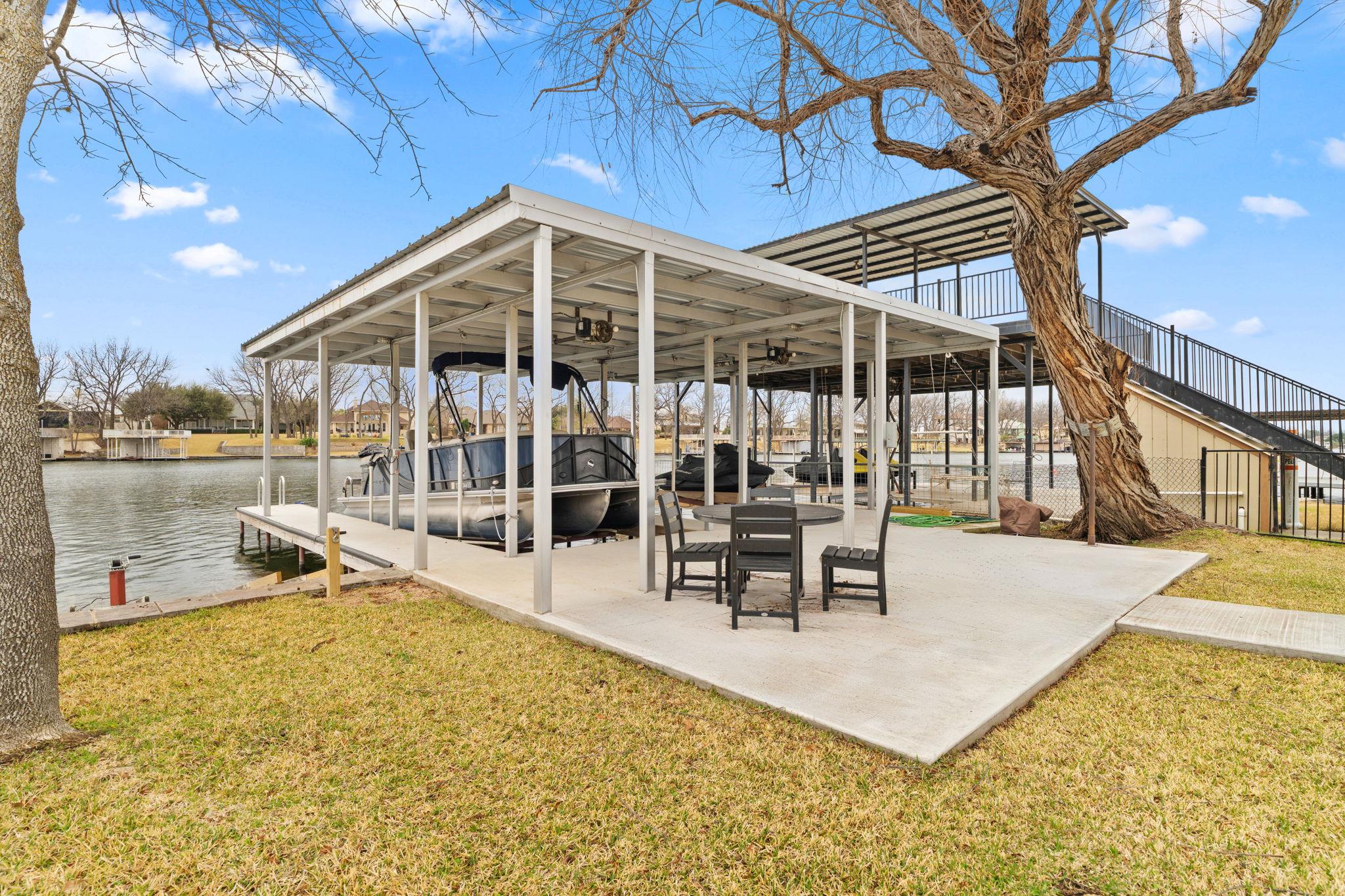 2028 Williams Lakeshore