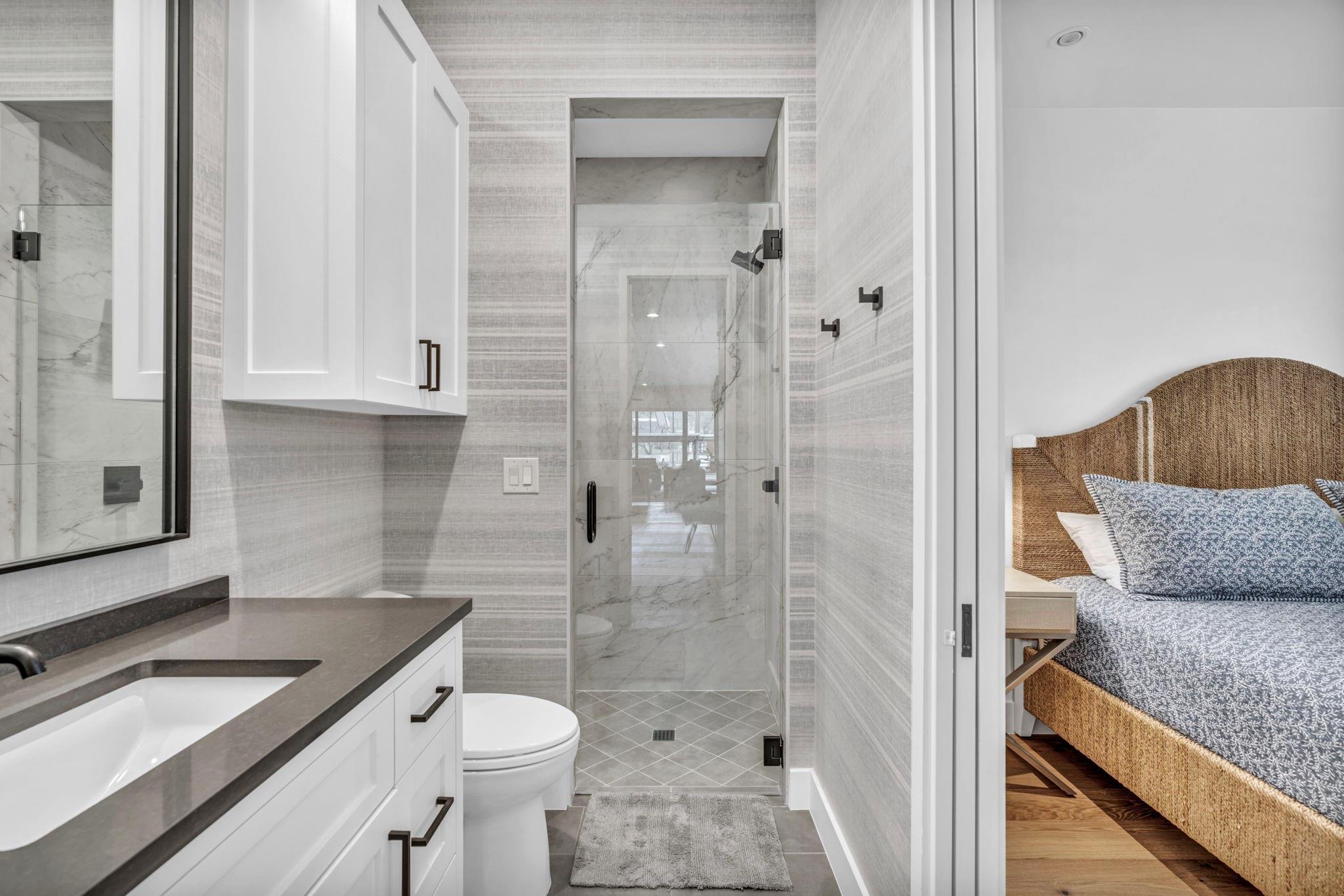 103 Cove East DR, Horseshoe Bay