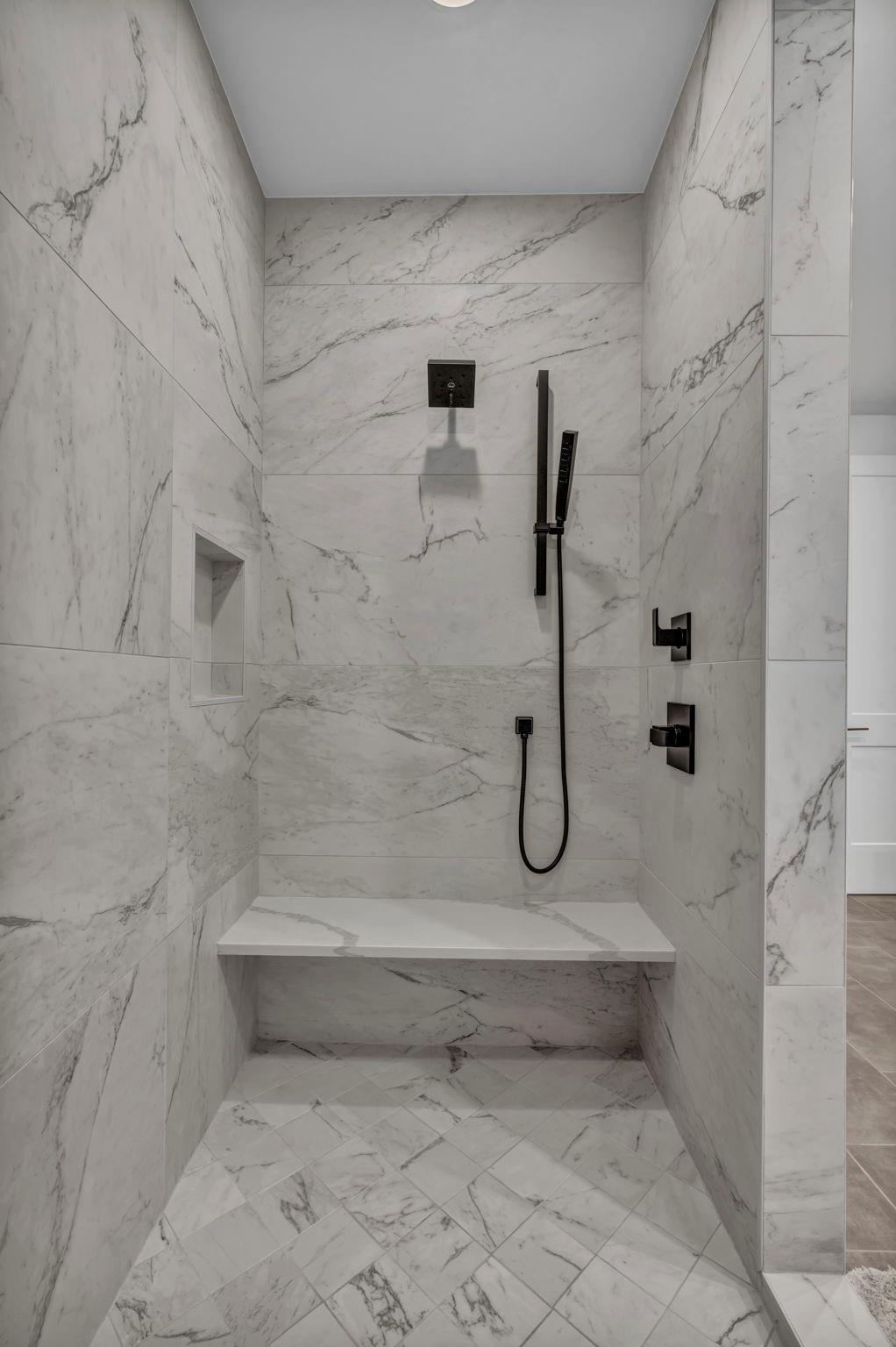 103 Cove East DR, Horseshoe Bay