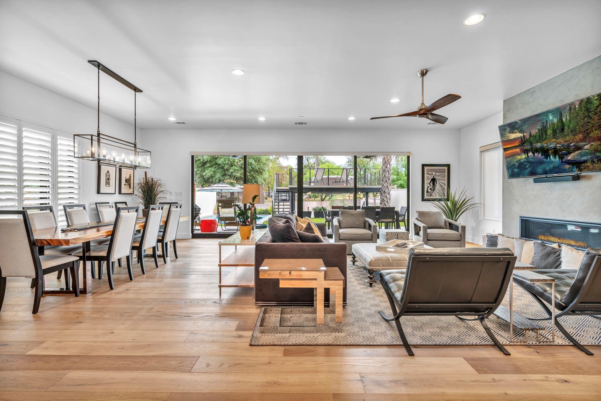 103 Cove East DR, Horseshoe Bay