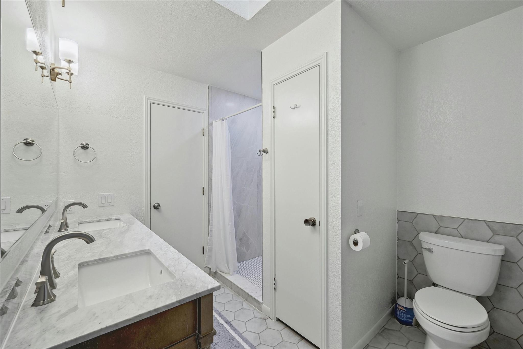 608 Sombrero DR