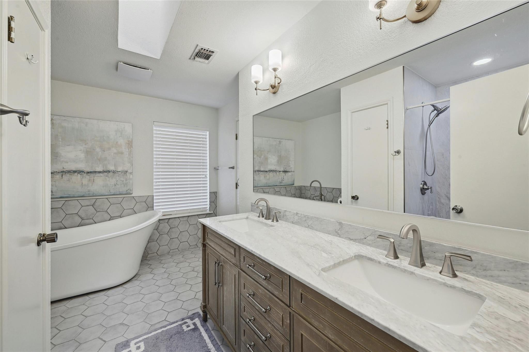 608 Sombrero DR