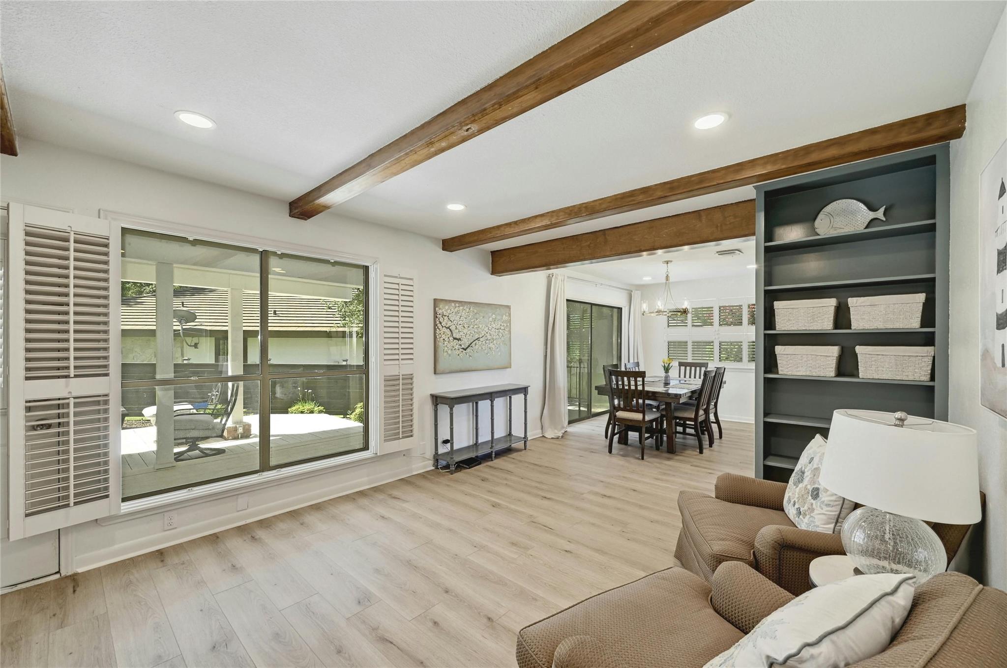 608 Sombrero DR